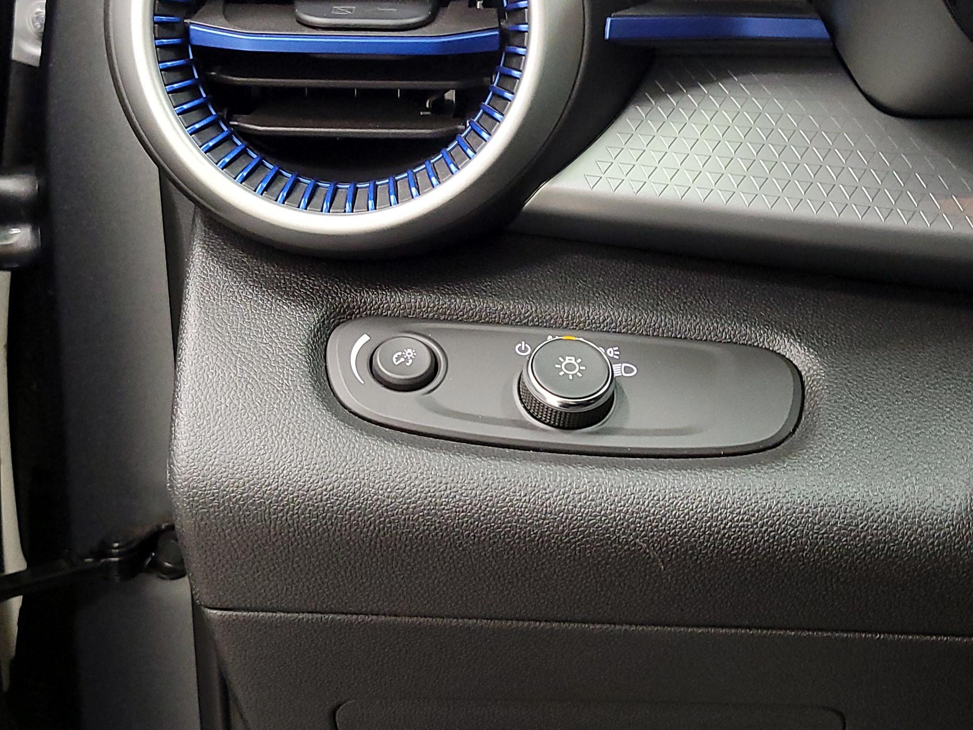 Thumbnail: 2024 Chevrolet Trax - 13