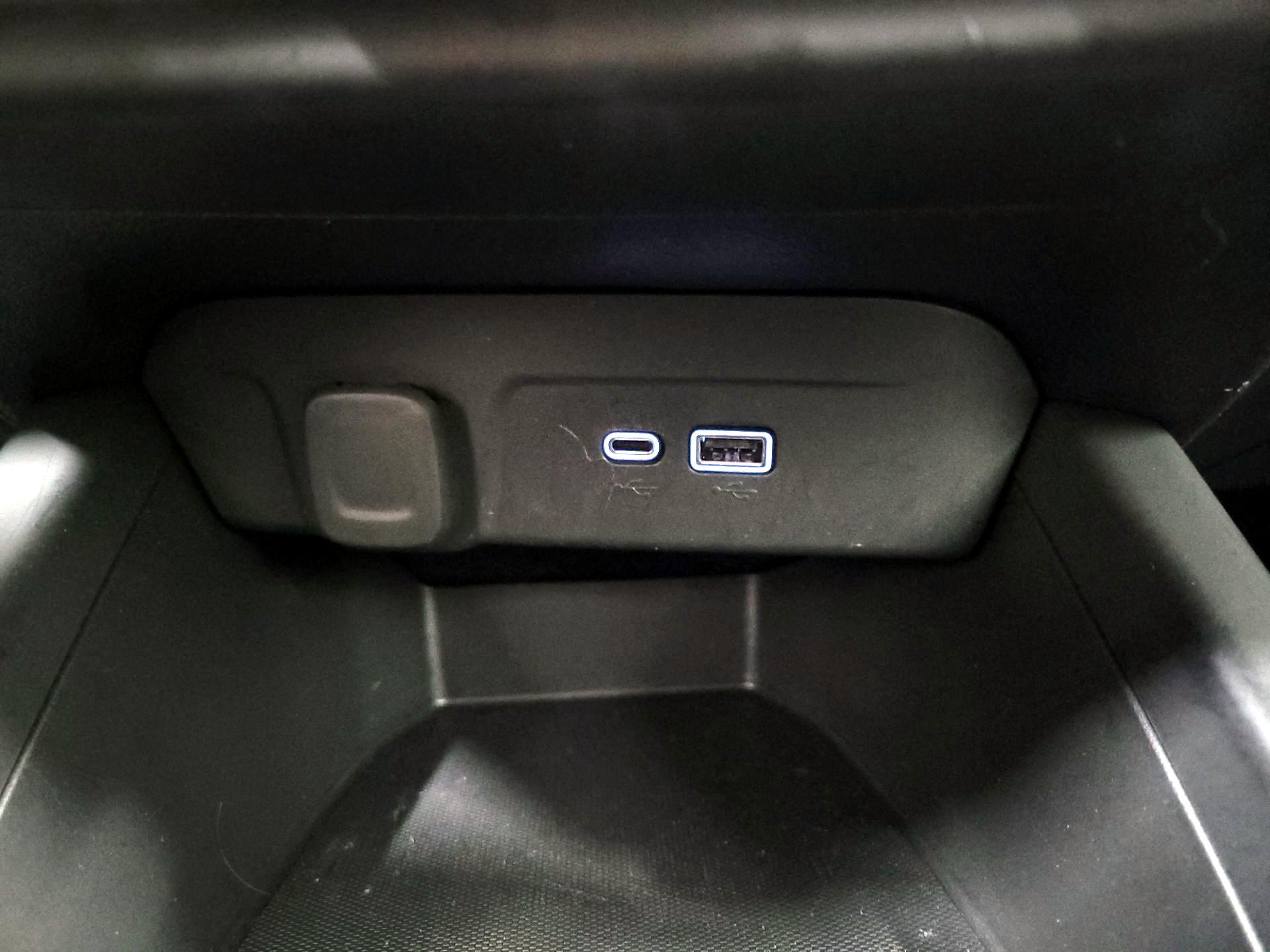 Thumbnail: 2024 Chevrolet Trax - 18