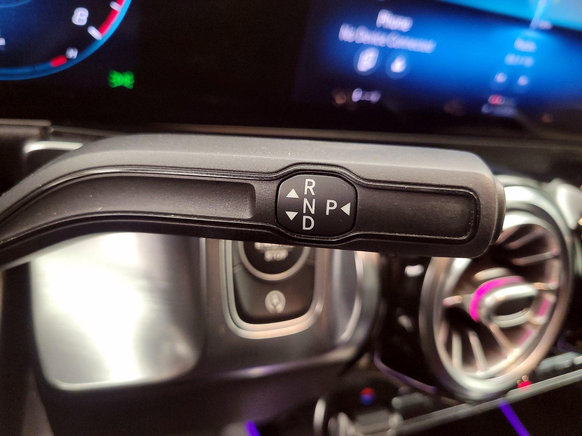 Thumbnail: 2020 Mercedes-Benz GLB - 17