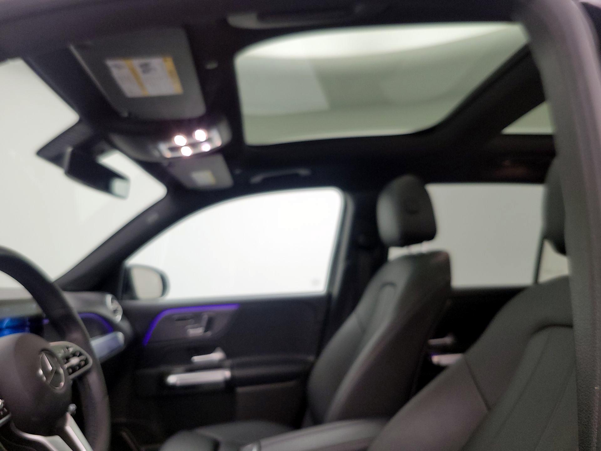 Thumbnail: 2020 Mercedes-Benz GLB - 19