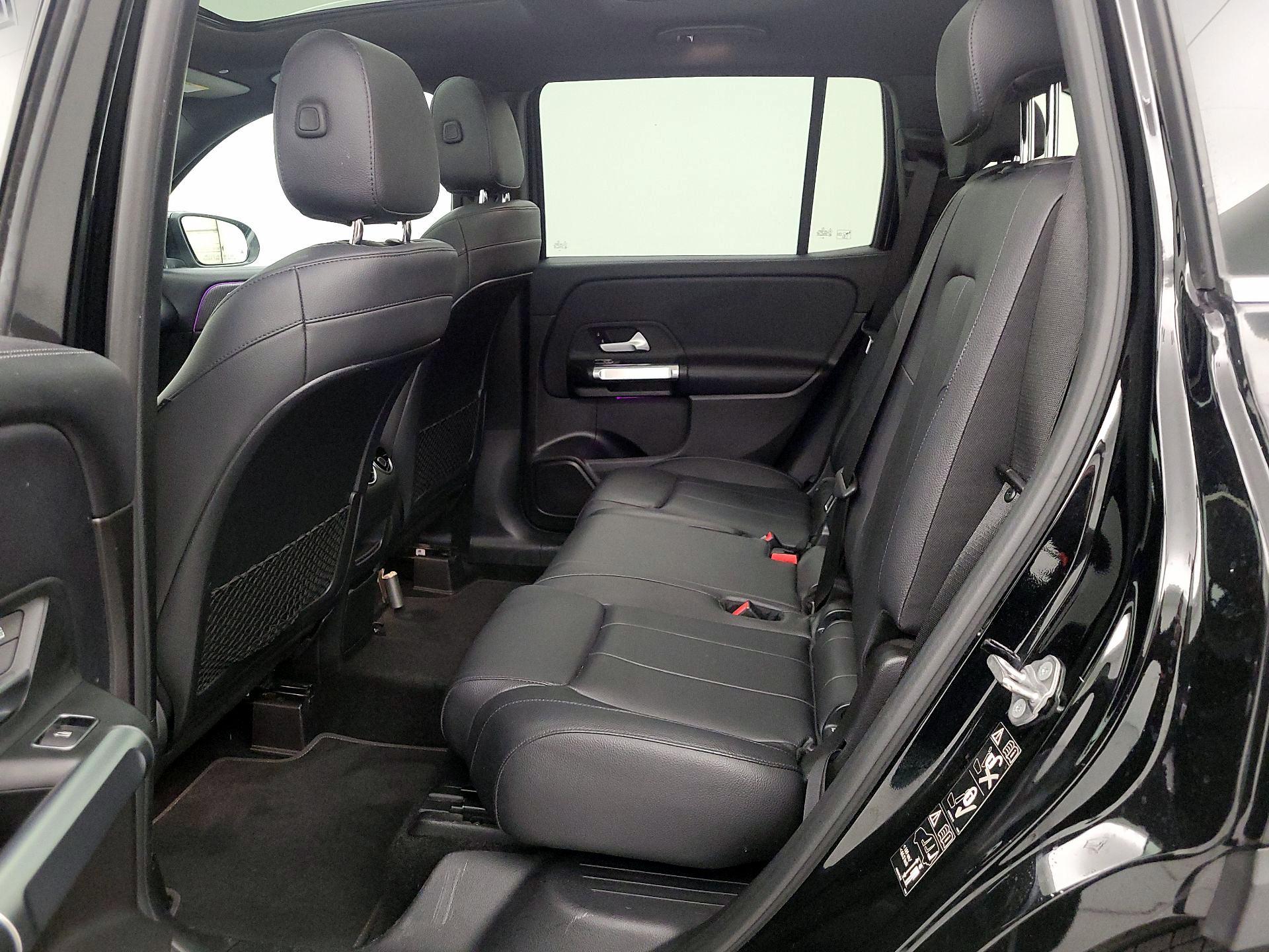 Thumbnail: 2020 Mercedes-Benz GLB - 20