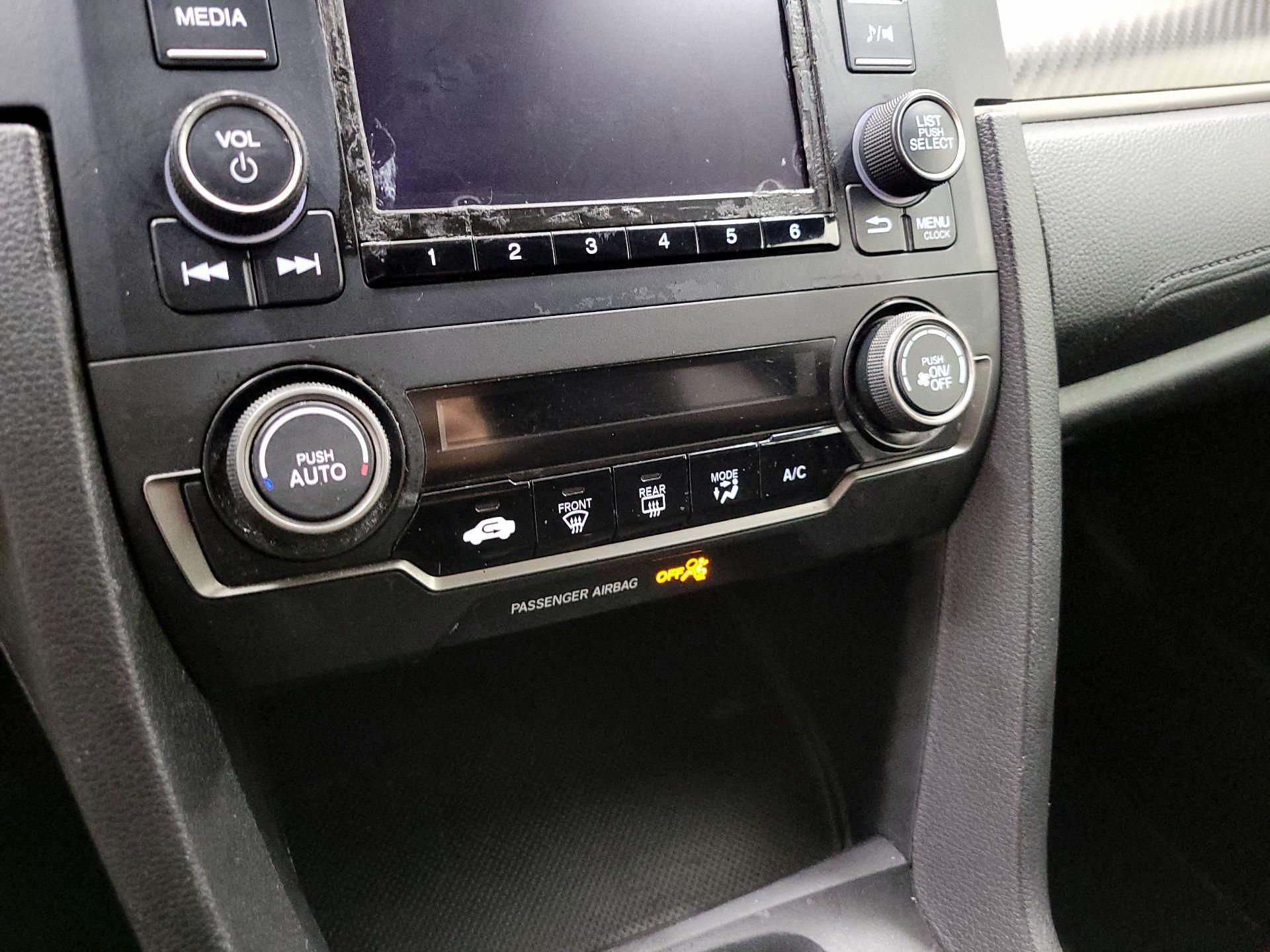 Thumbnail: 2019 Honda Civic - 16