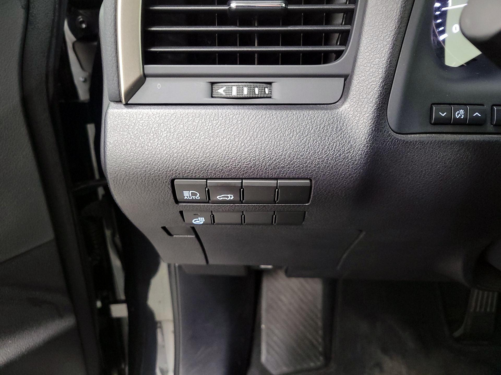 Thumbnail: 2017 Lexus RX - 13