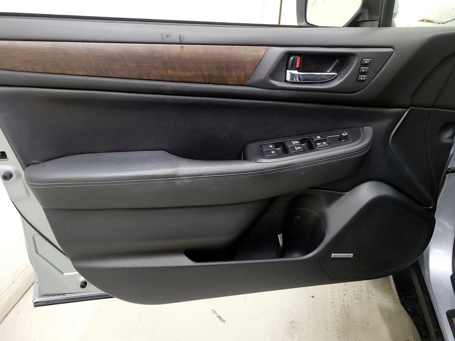 Thumbnail: 2016 Subaru Outback - 12