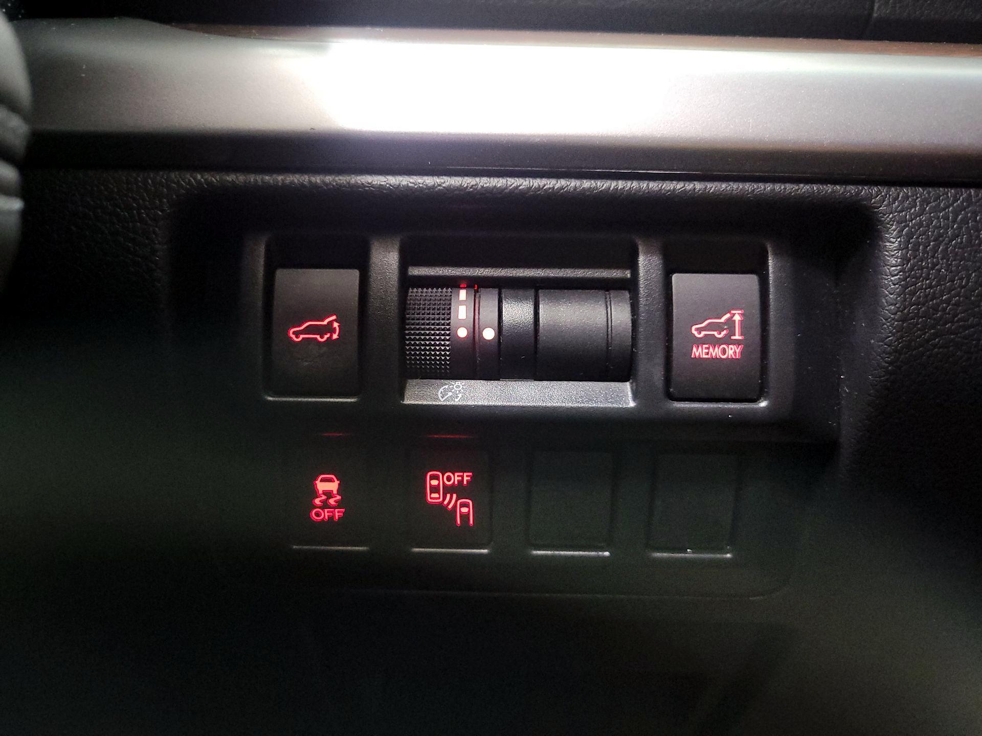 Thumbnail: 2016 Subaru Outback - 13