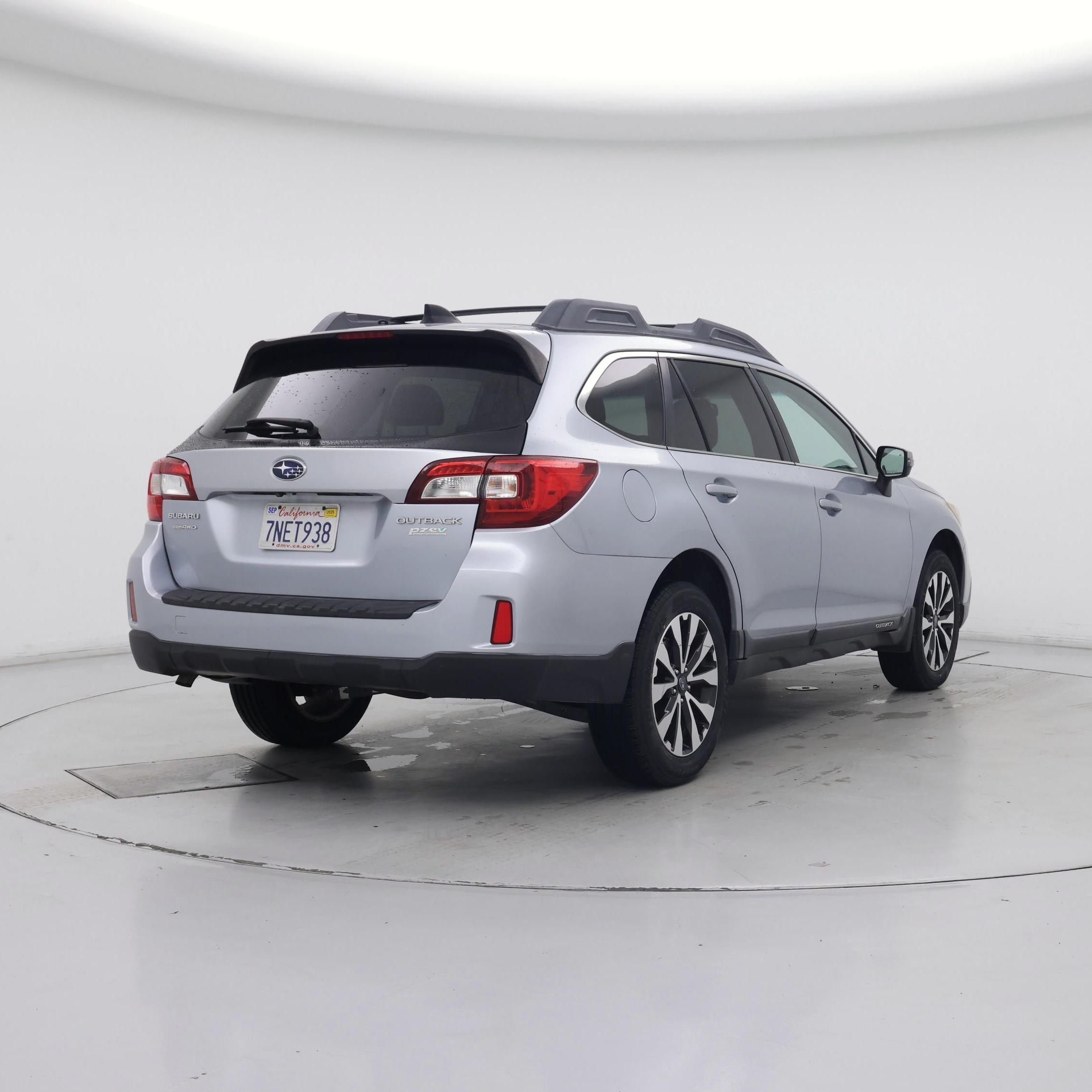 Thumbnail: 2016 Subaru Outback - 8