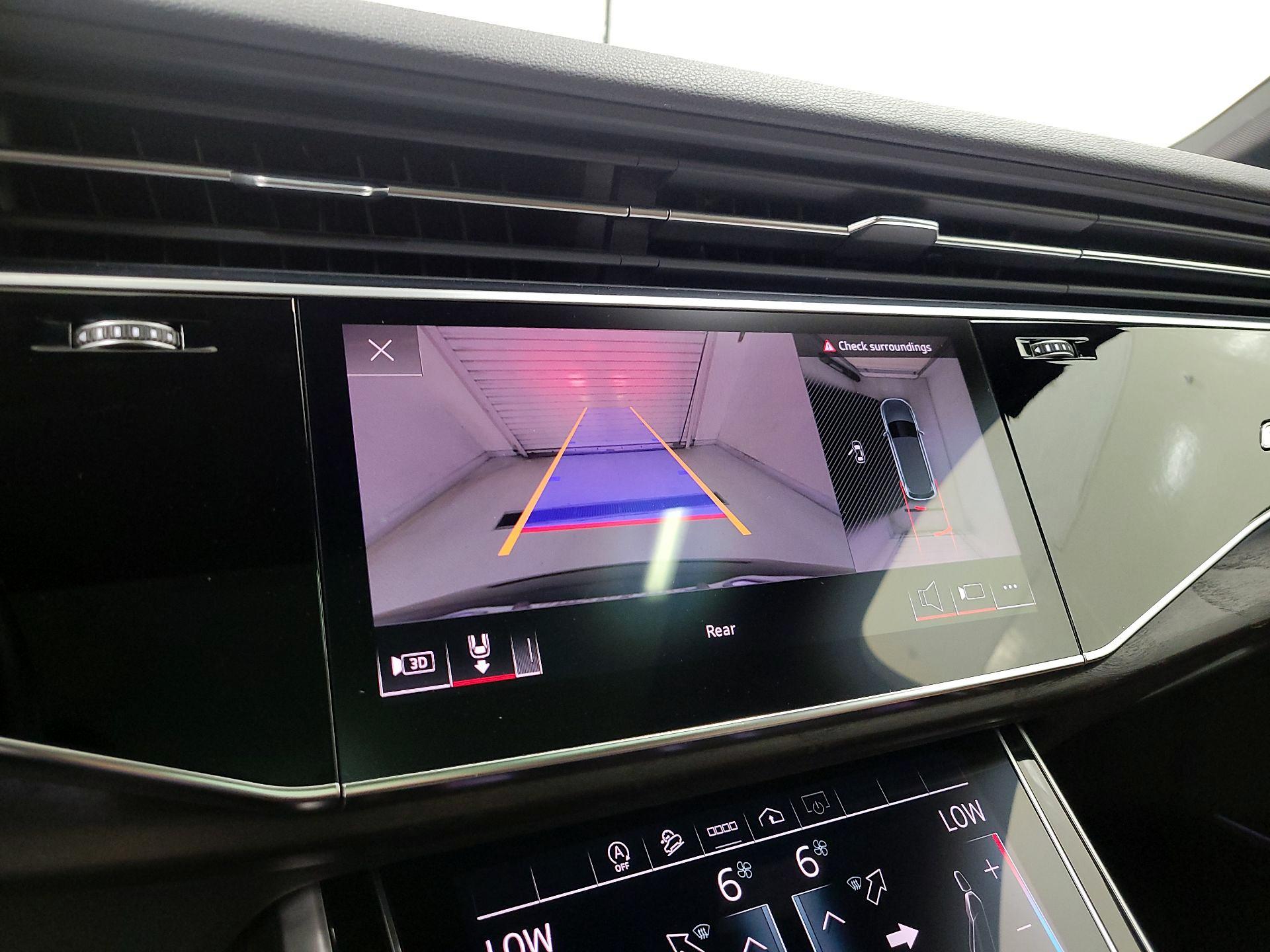 Thumbnail: 2021 Audi Q7 - 15