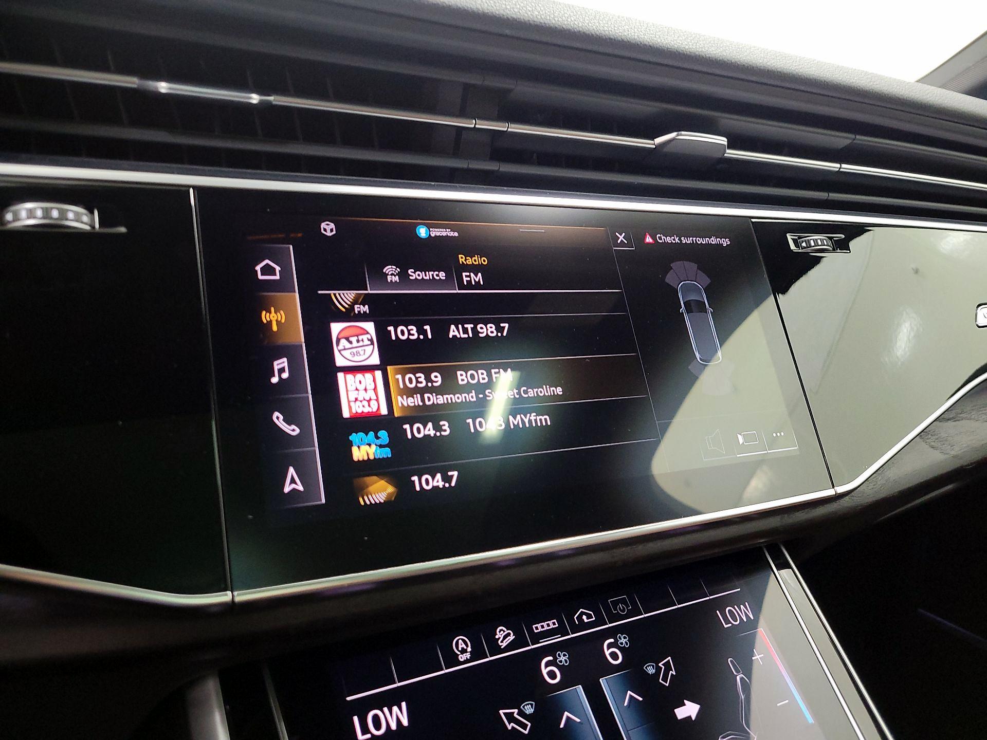 Thumbnail: 2021 Audi Q7 - 16