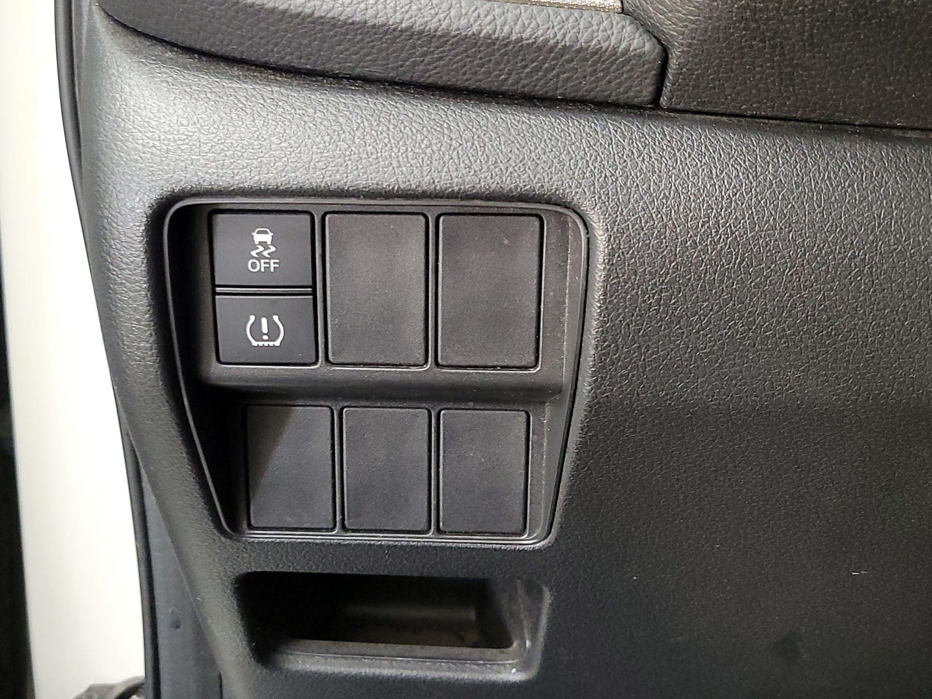 Thumbnail: 2019 Honda CR-V - 13