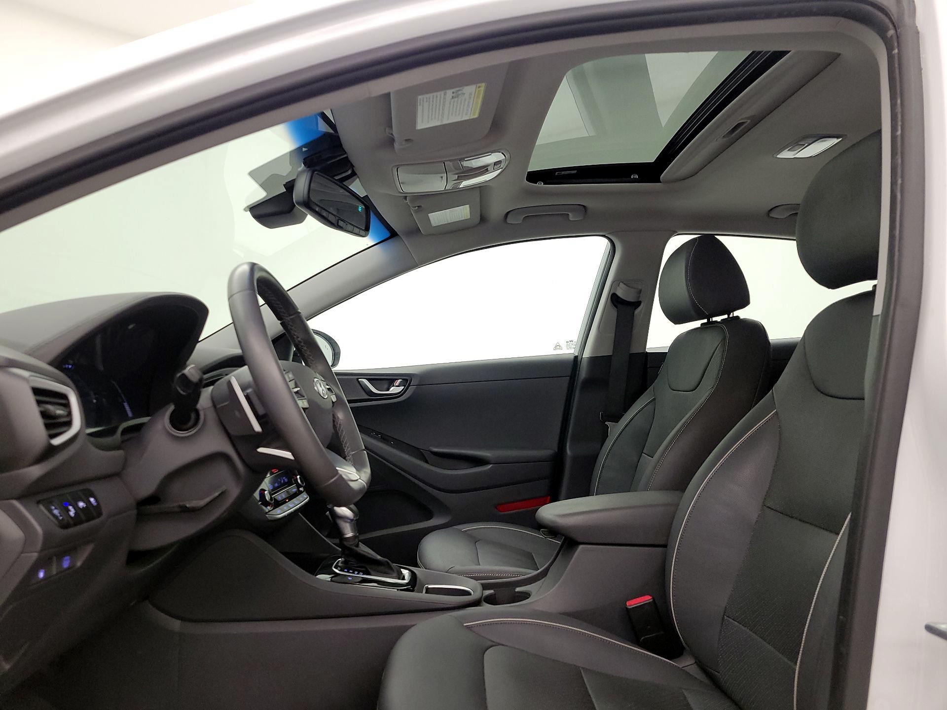 Thumbnail: 2019 Hyundai Ioniq - 19