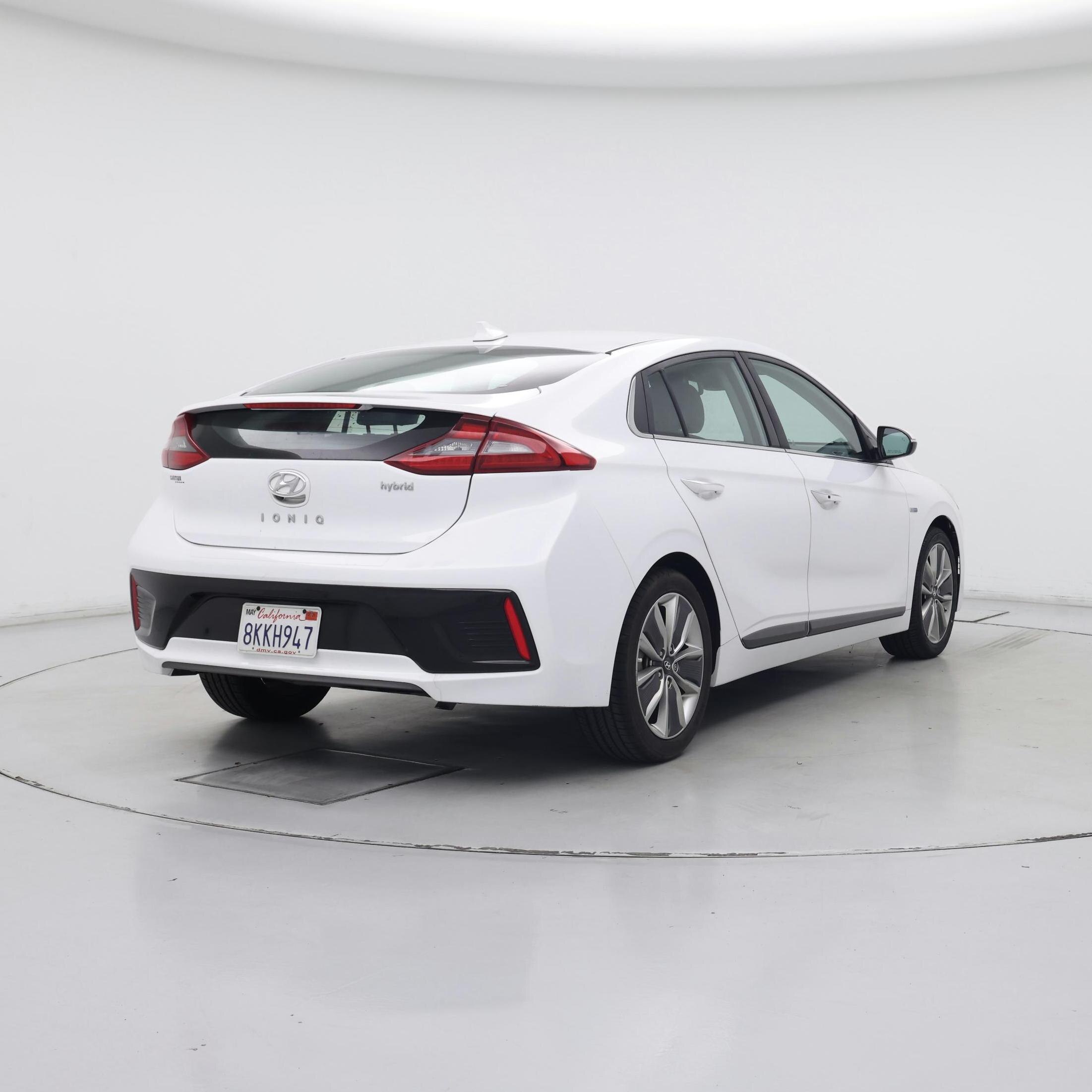 Thumbnail: 2019 Hyundai Ioniq - 8