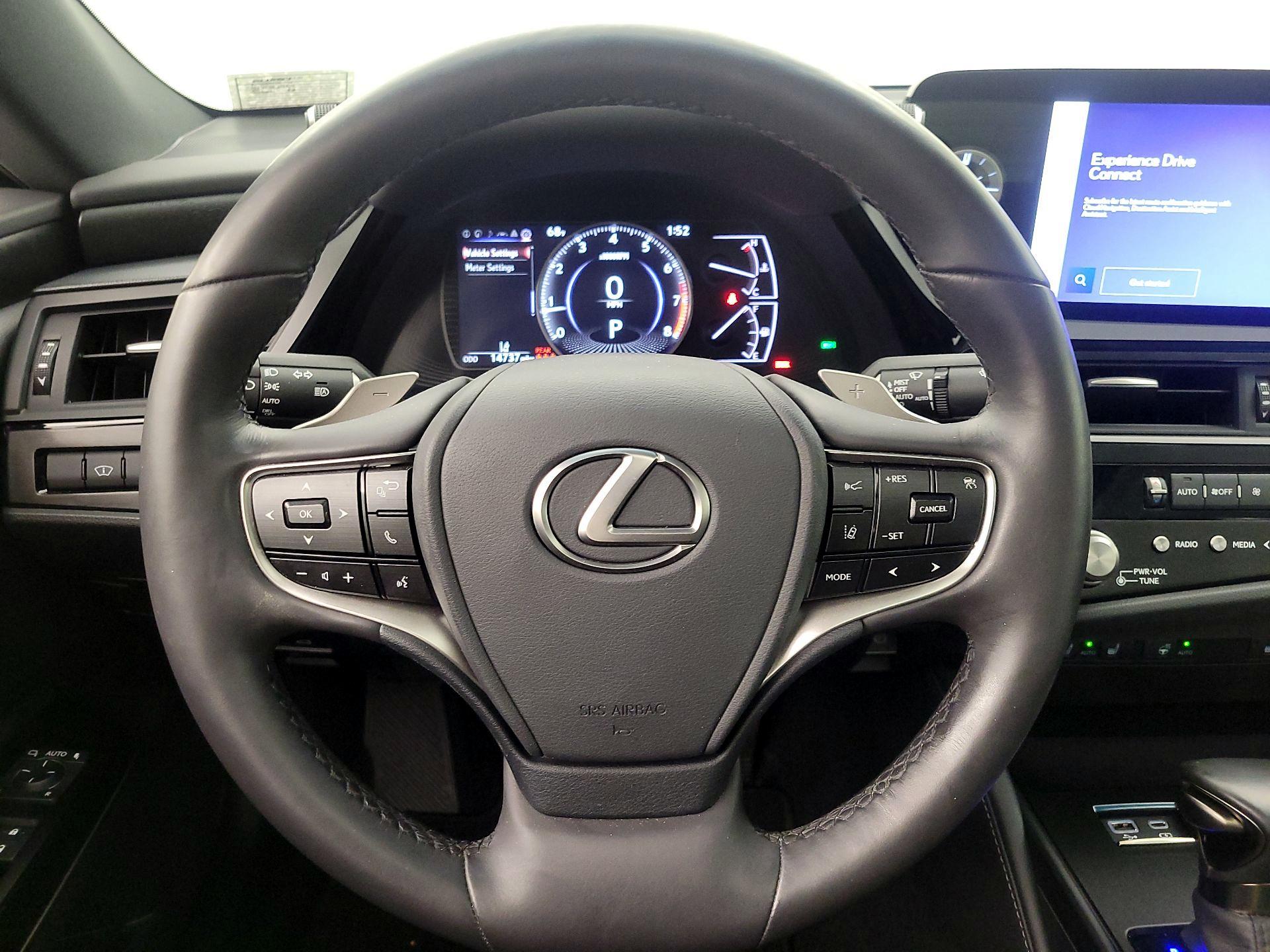 Thumbnail: 2024 Lexus ES - 10