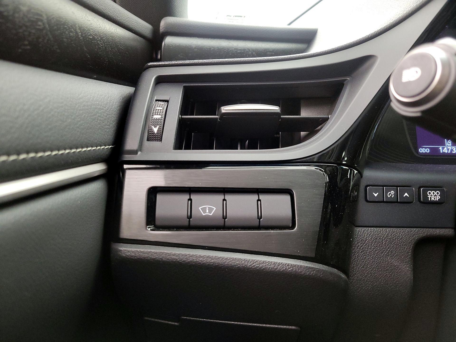 Thumbnail: 2024 Lexus ES - 13