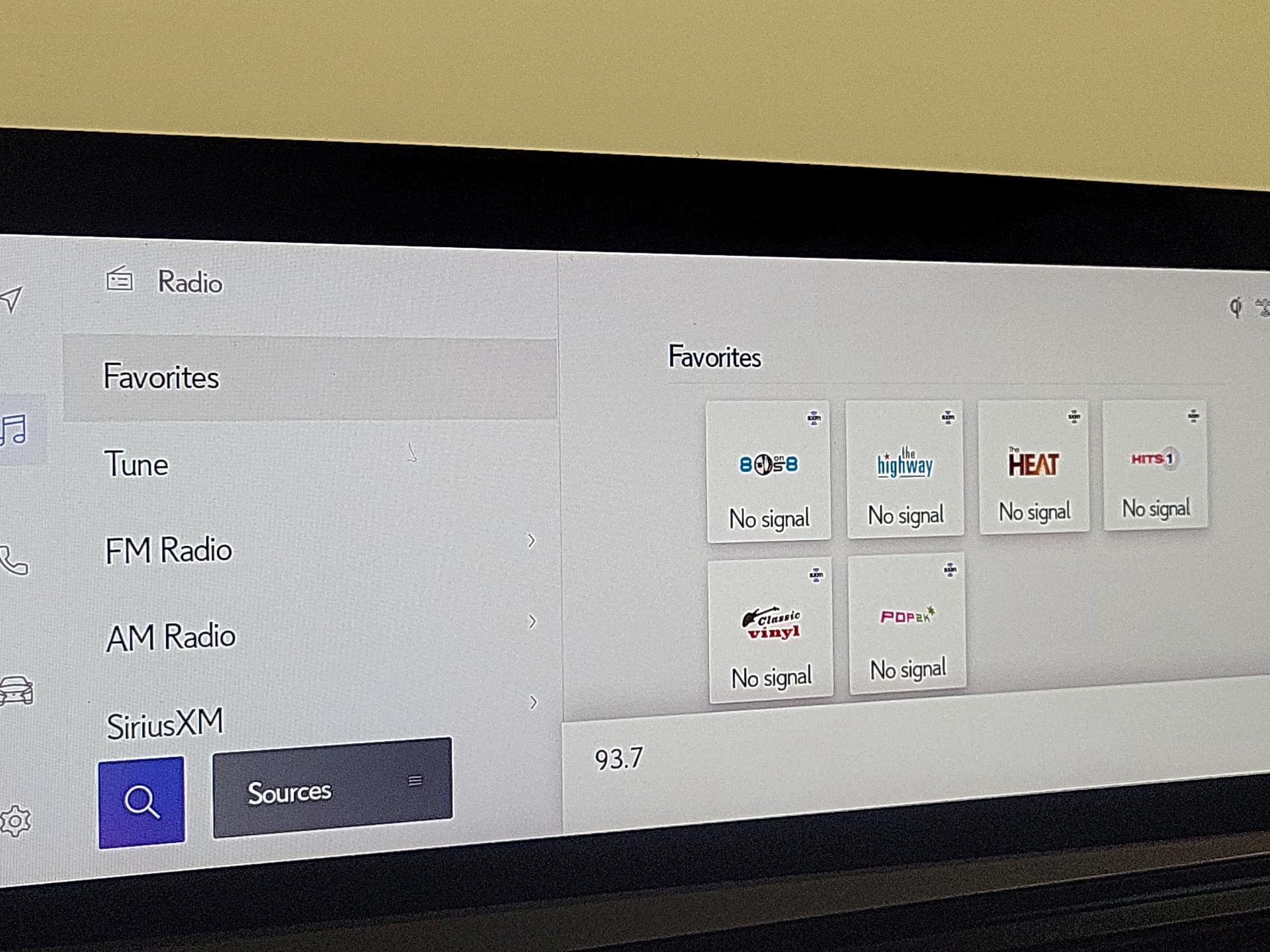 Thumbnail: 2024 Lexus ES - 15