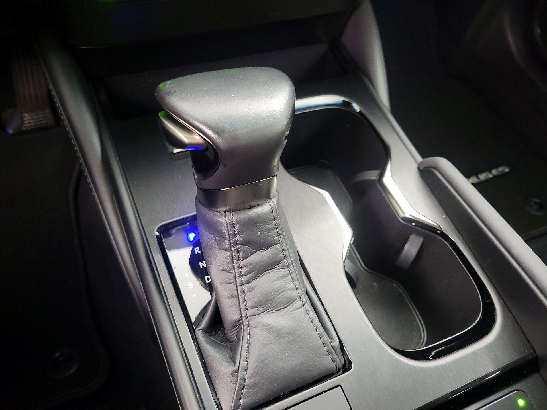 Thumbnail: 2024 Lexus ES - 17