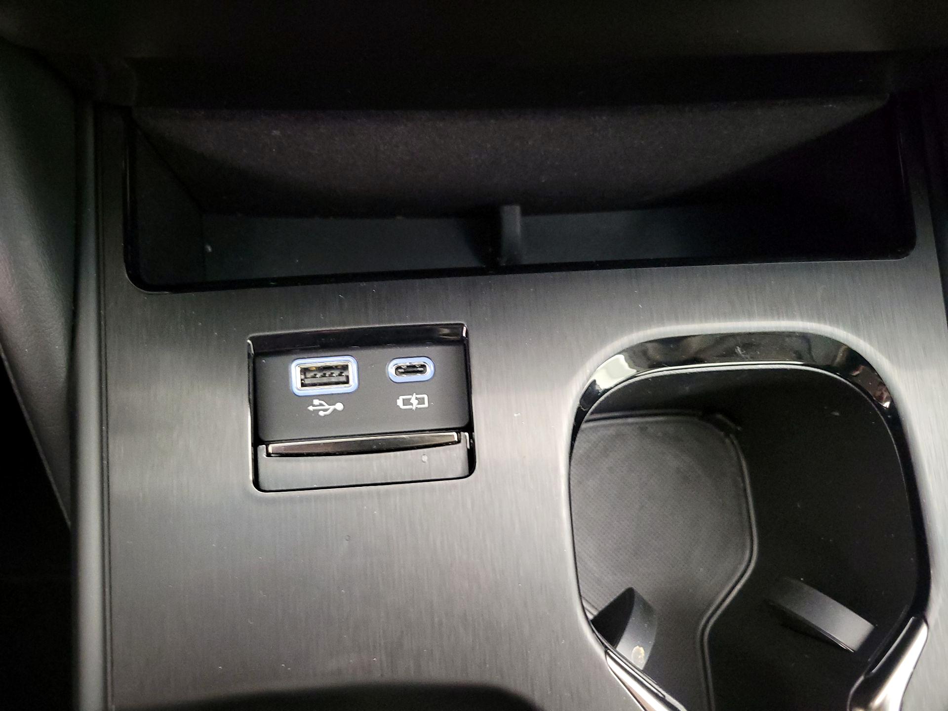 Thumbnail: 2024 Lexus ES - 18