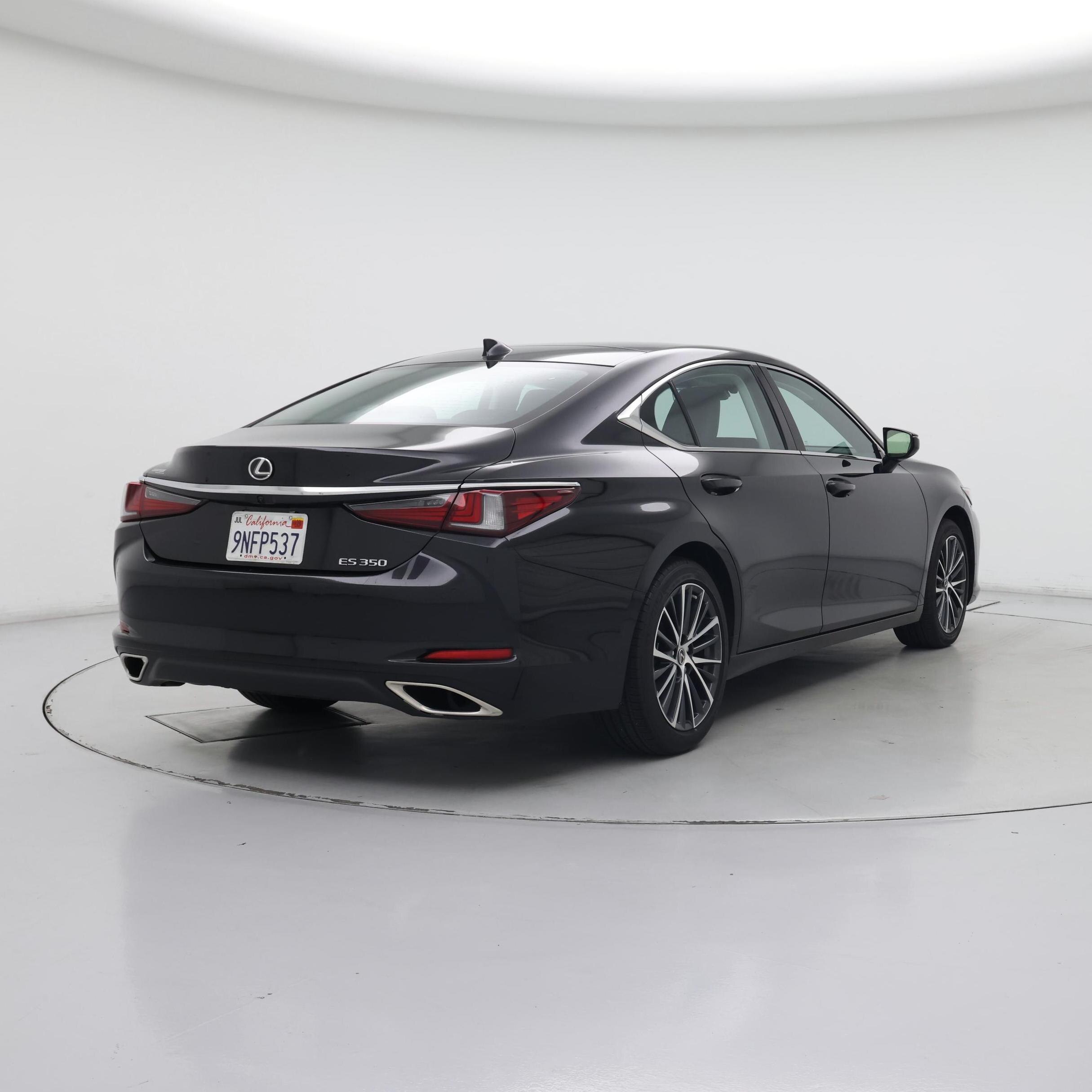 Thumbnail: 2024 Lexus ES - 8