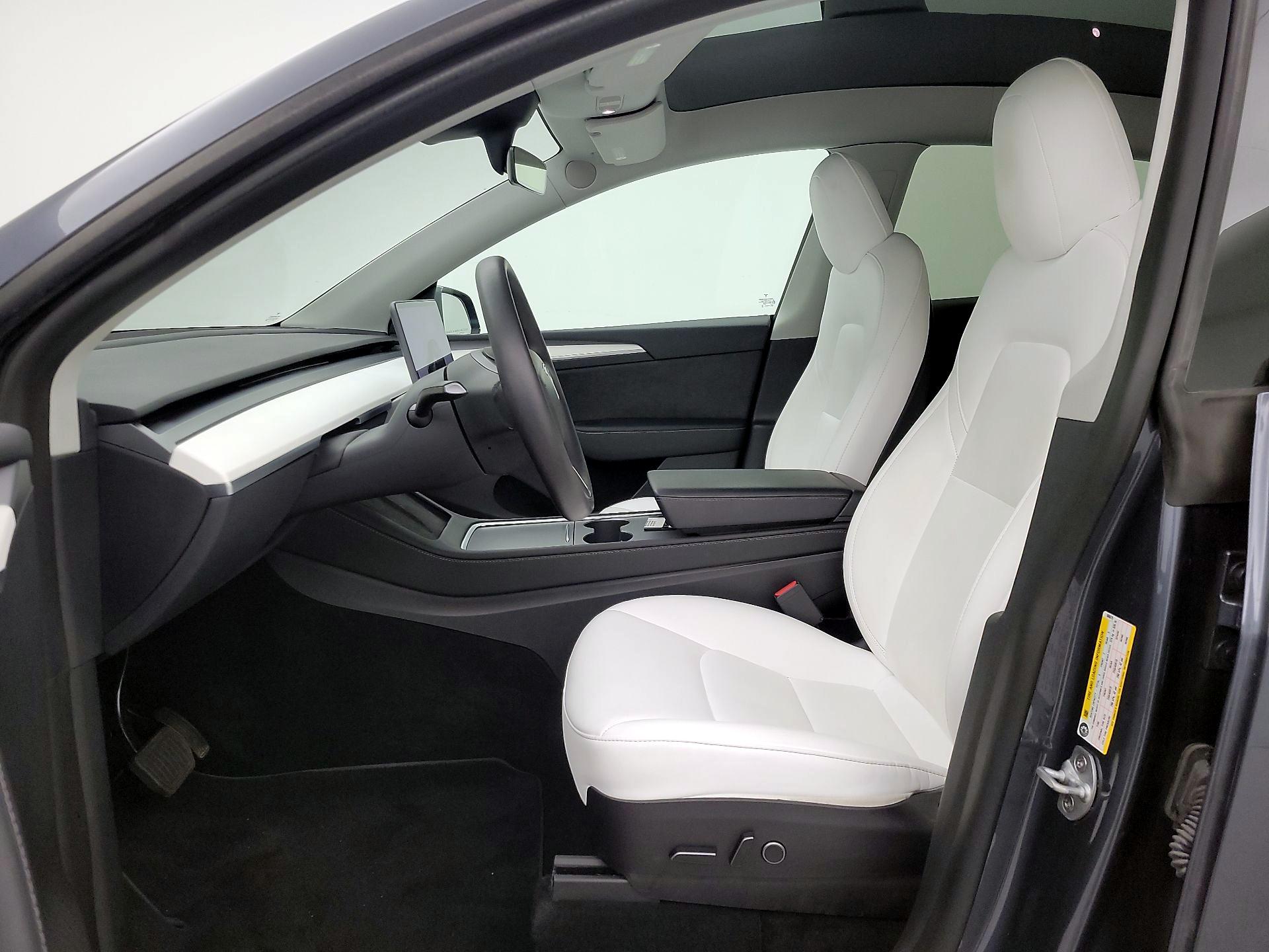 Thumbnail: 2023 Tesla Model Y - 11