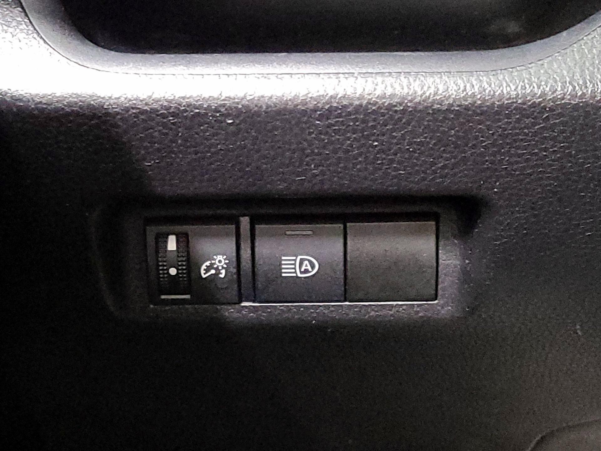 Thumbnail: 2021 Toyota RAV4 - 13