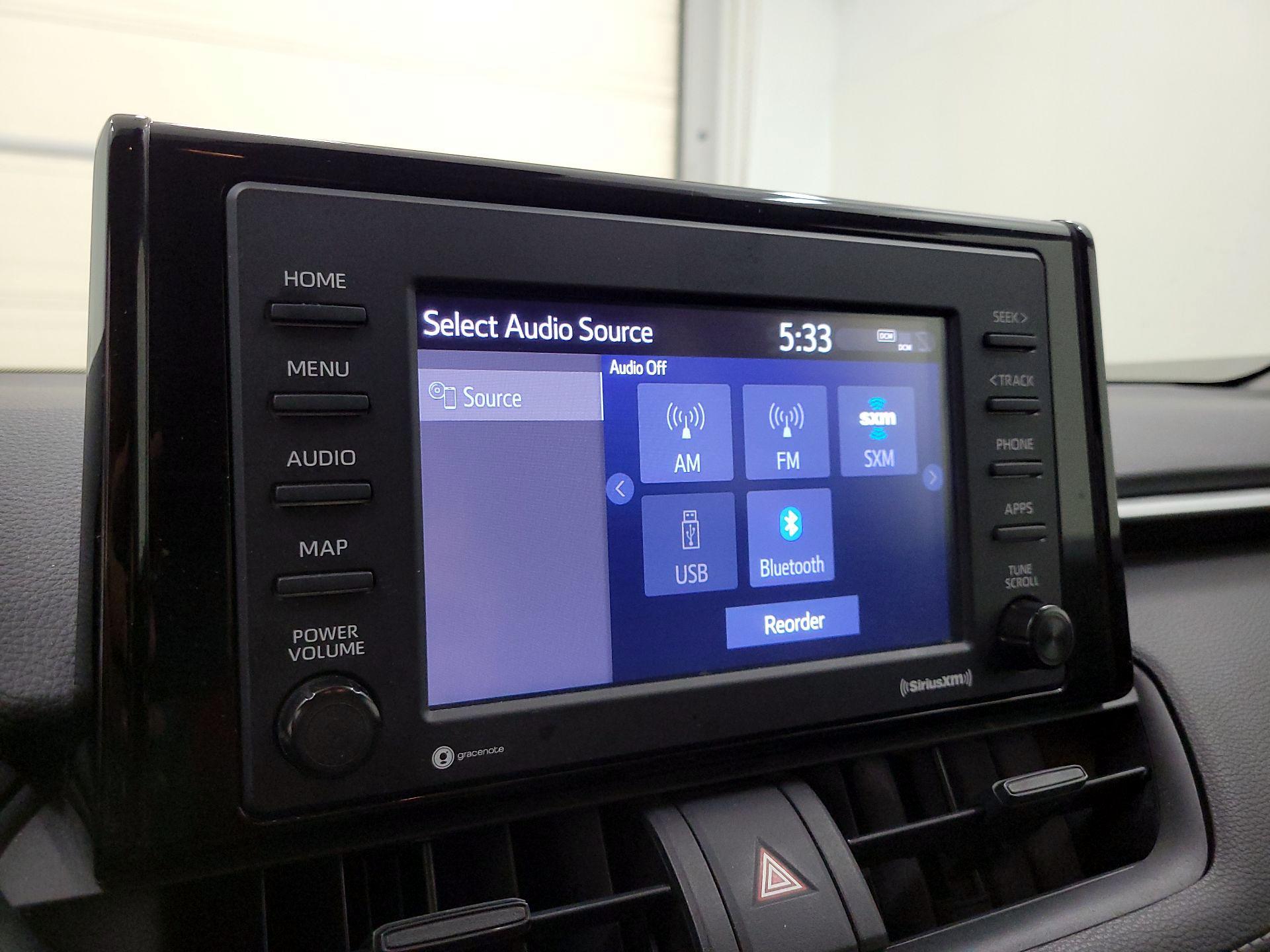 Thumbnail: 2021 Toyota RAV4 - 15