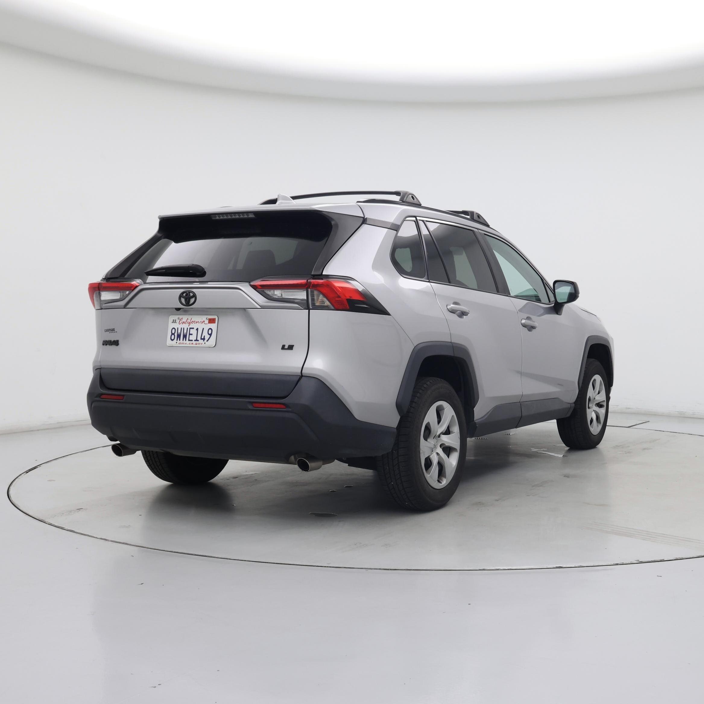 Thumbnail: 2021 Toyota RAV4 - 8