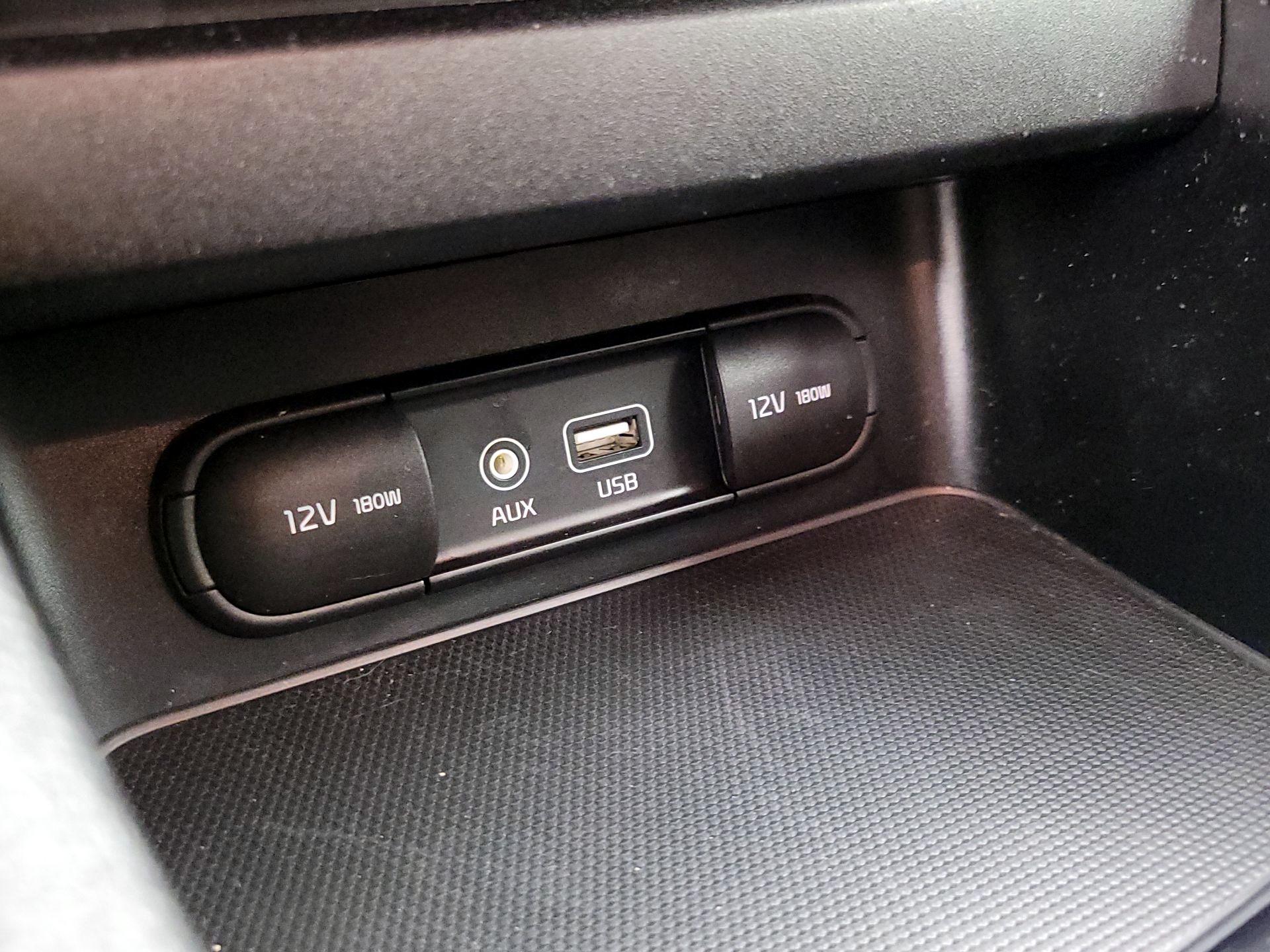 Thumbnail: 2019 Kia Forte - 18