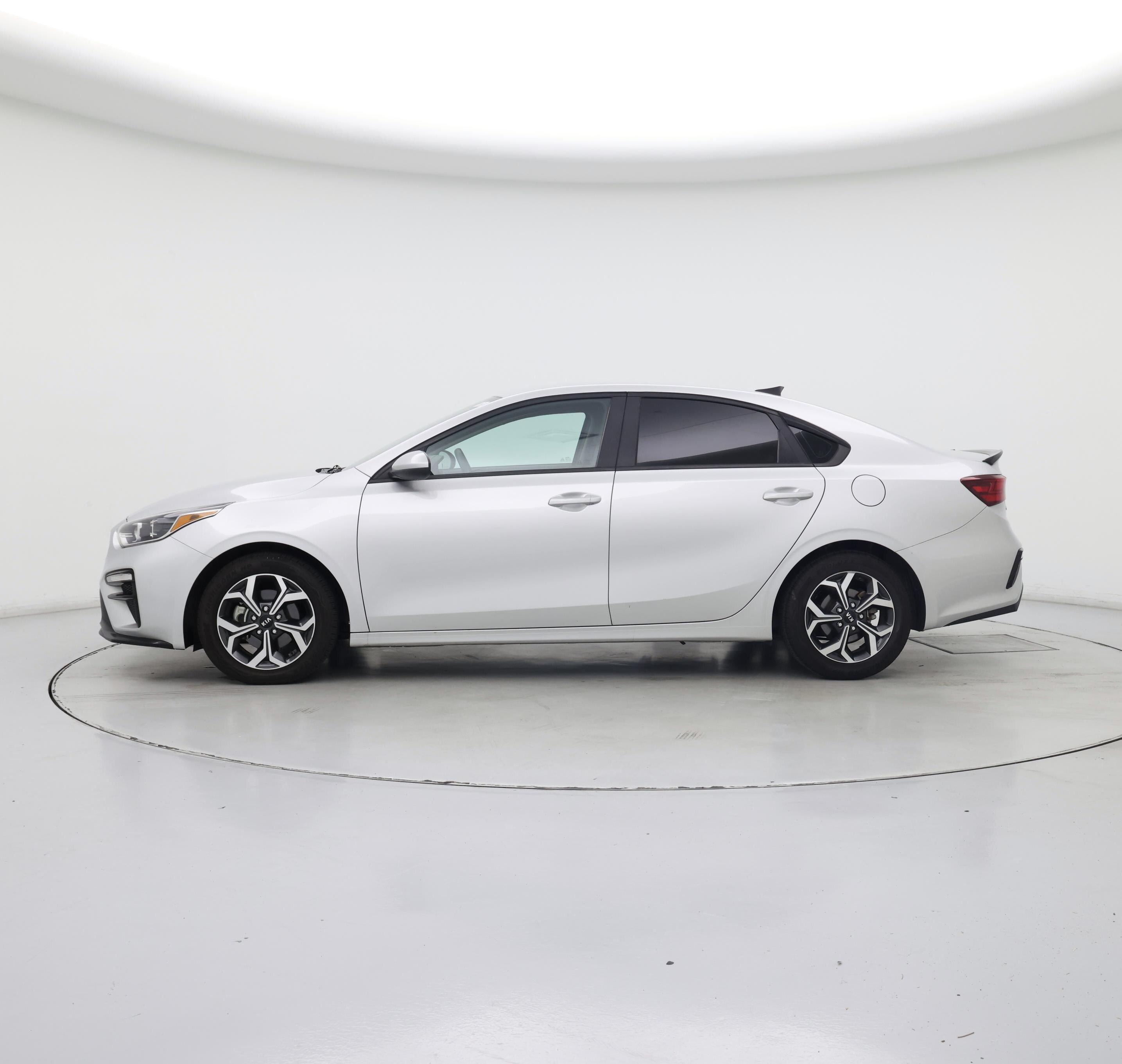 Thumbnail: 2019 Kia Forte - 3