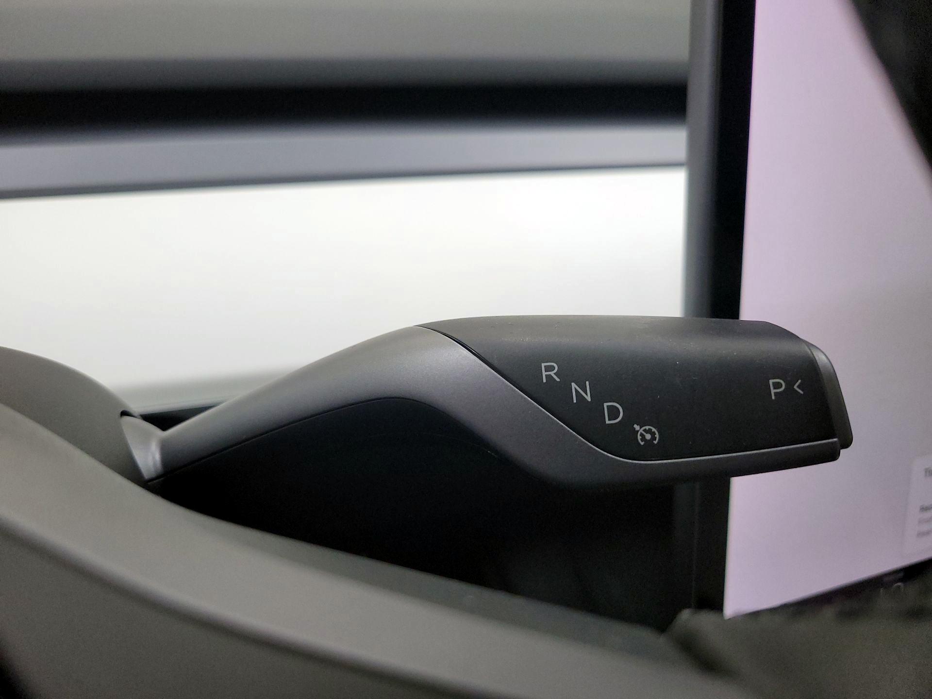 Thumbnail: 2023 Tesla Model 3 - 17