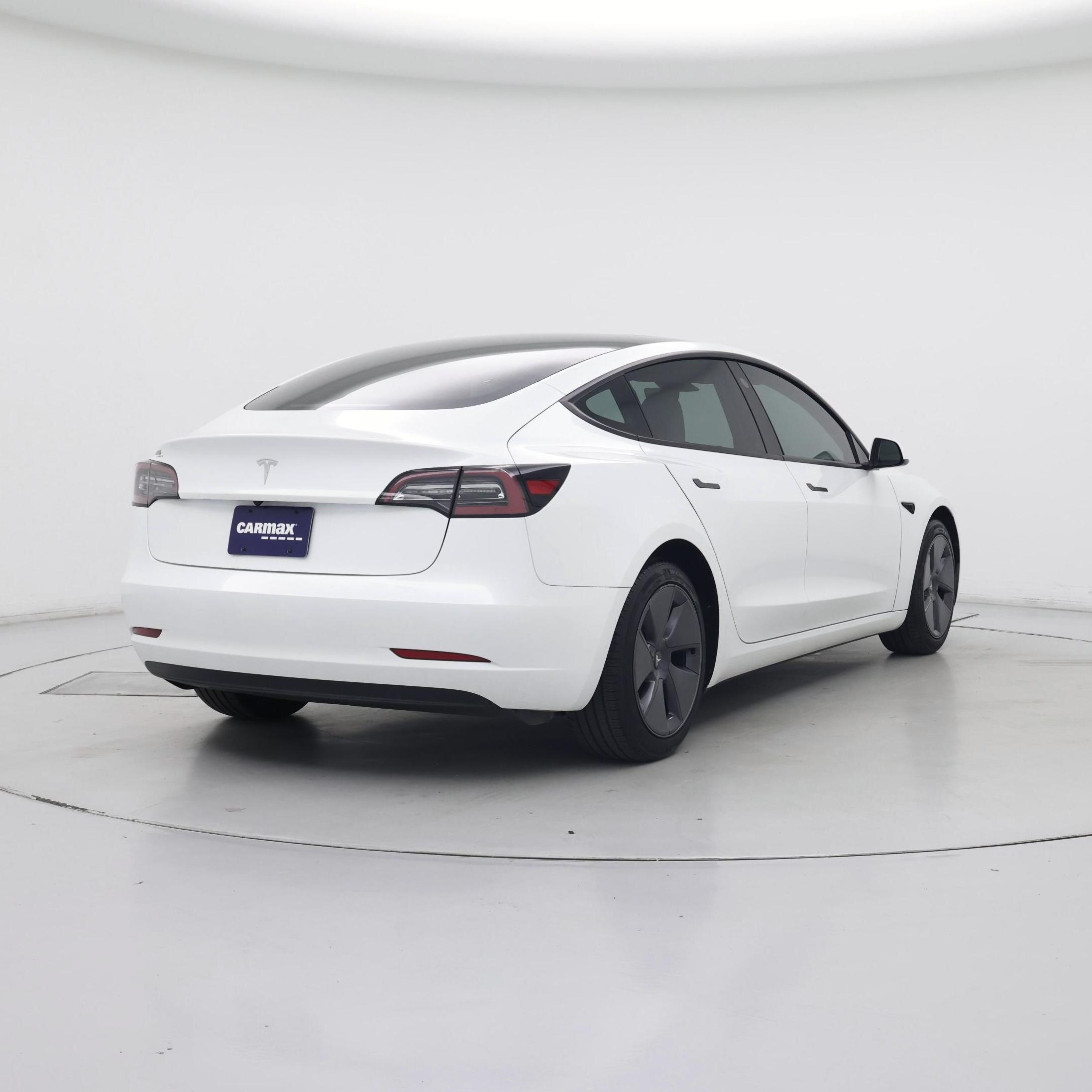 Thumbnail: 2023 Tesla Model 3 - 8