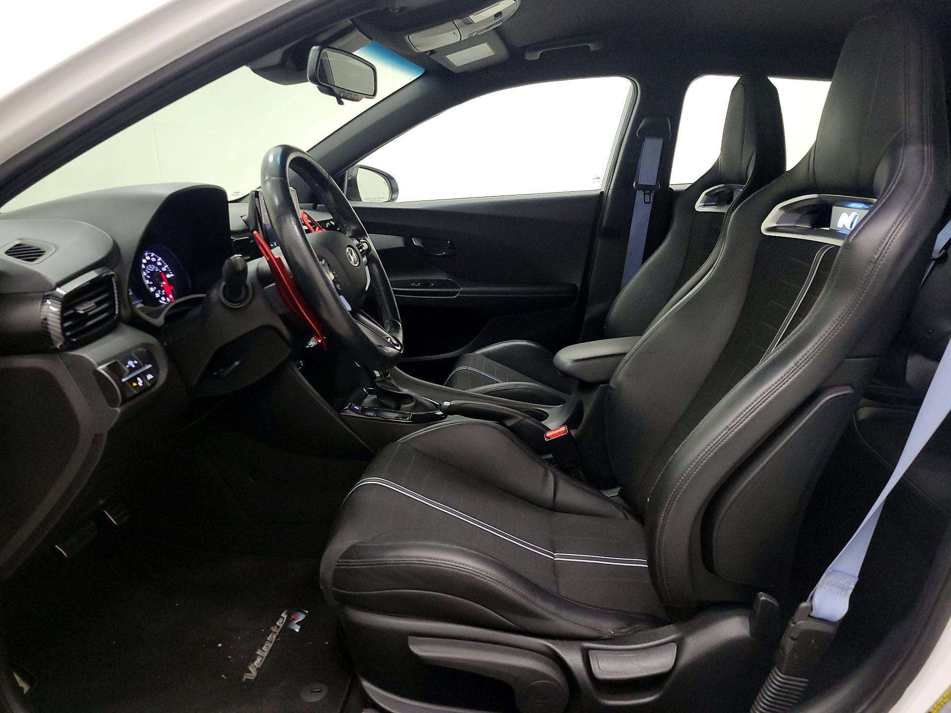 Thumbnail: 2021 Hyundai Veloster - 11