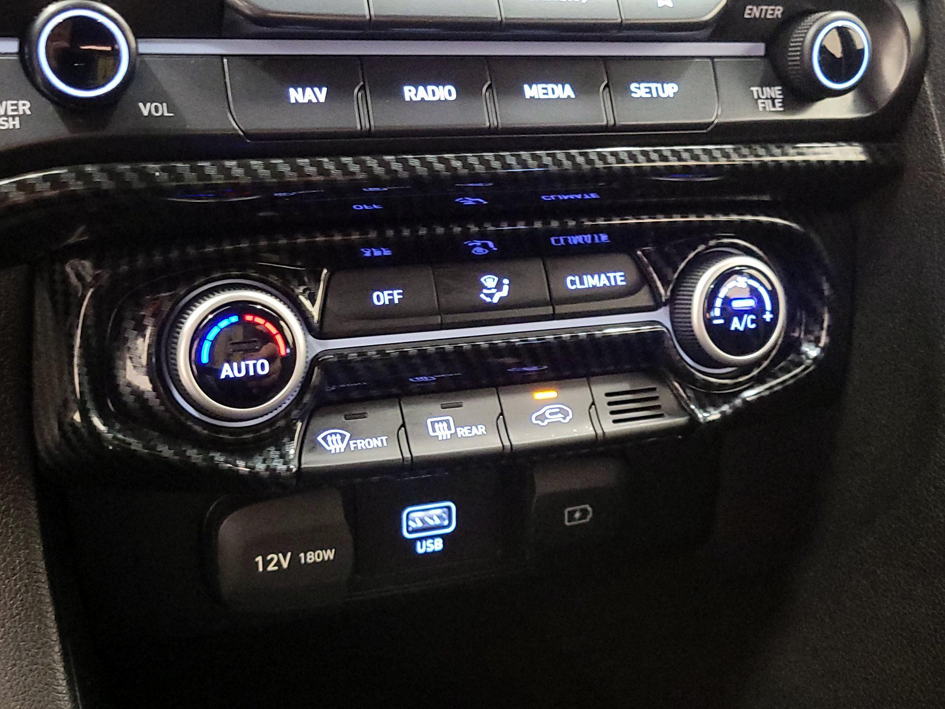 Thumbnail: 2021 Hyundai Veloster - 17