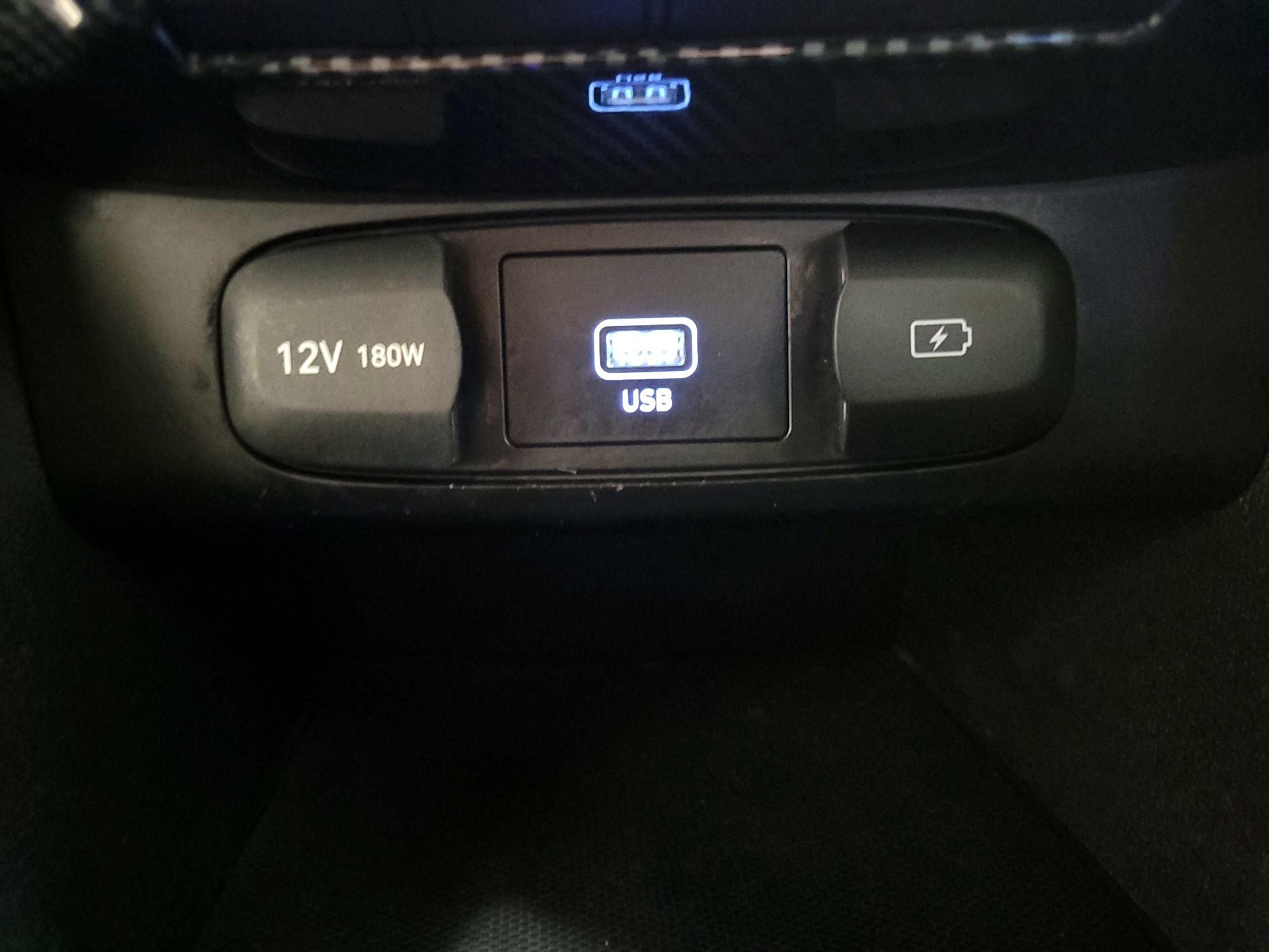 Thumbnail: 2021 Hyundai Veloster - 19