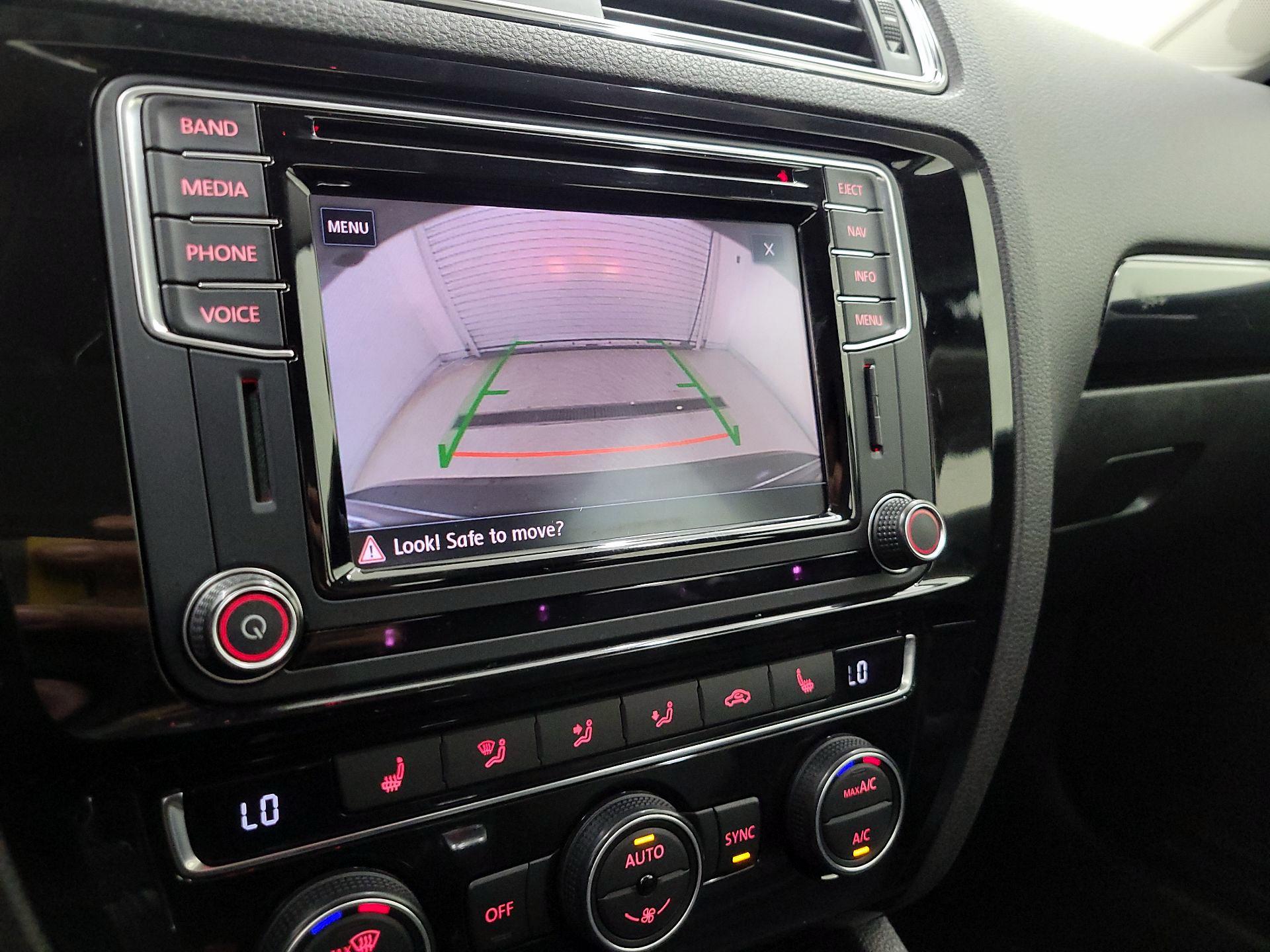 Thumbnail: 2017 Volkswagen Jetta - 15