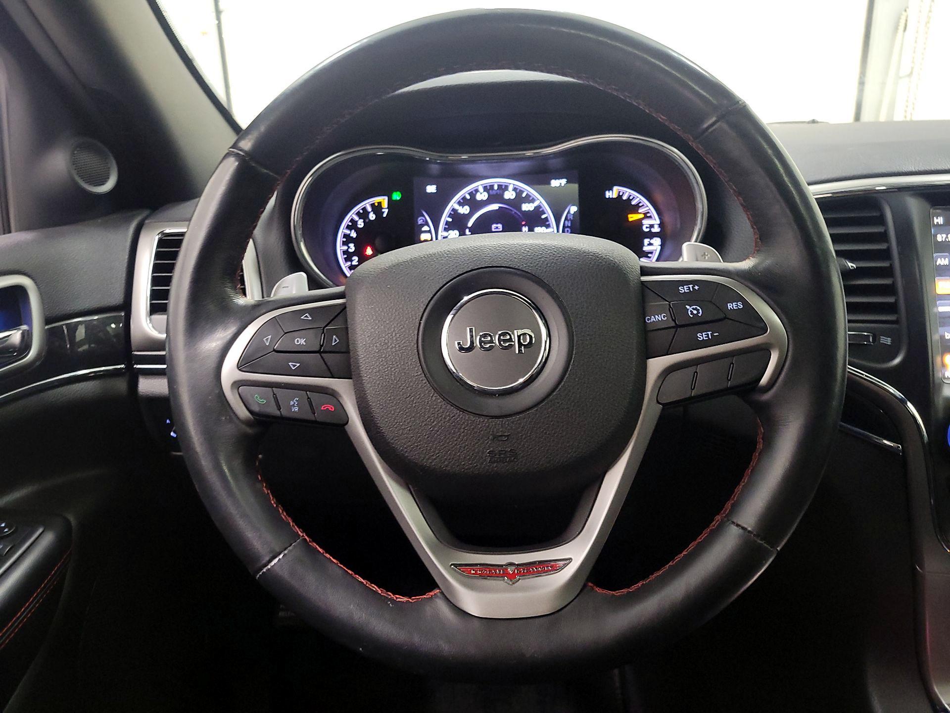 Thumbnail: 2017 Jeep Grand Cherokee - 10