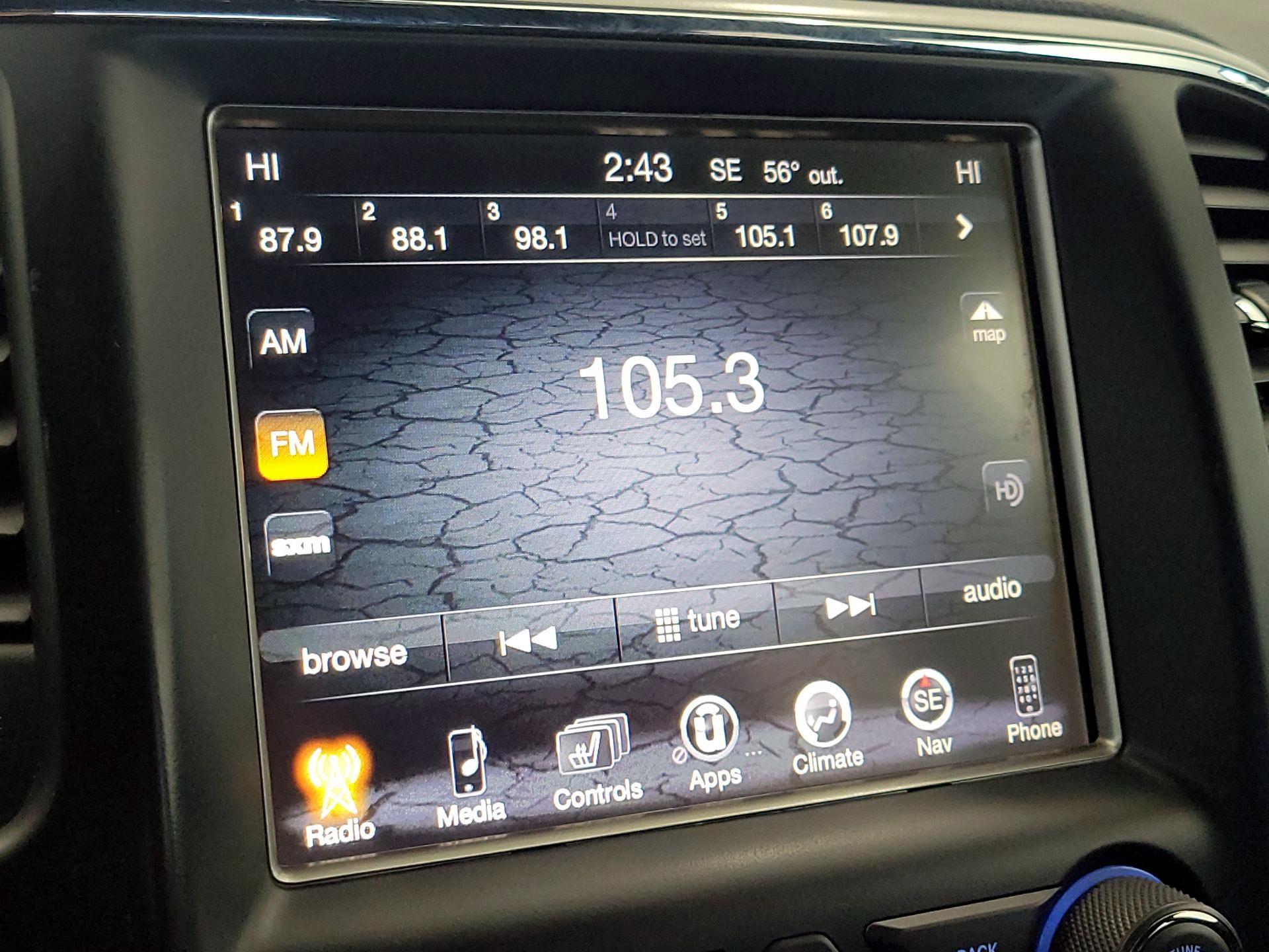 Thumbnail: 2017 Jeep Grand Cherokee - 16