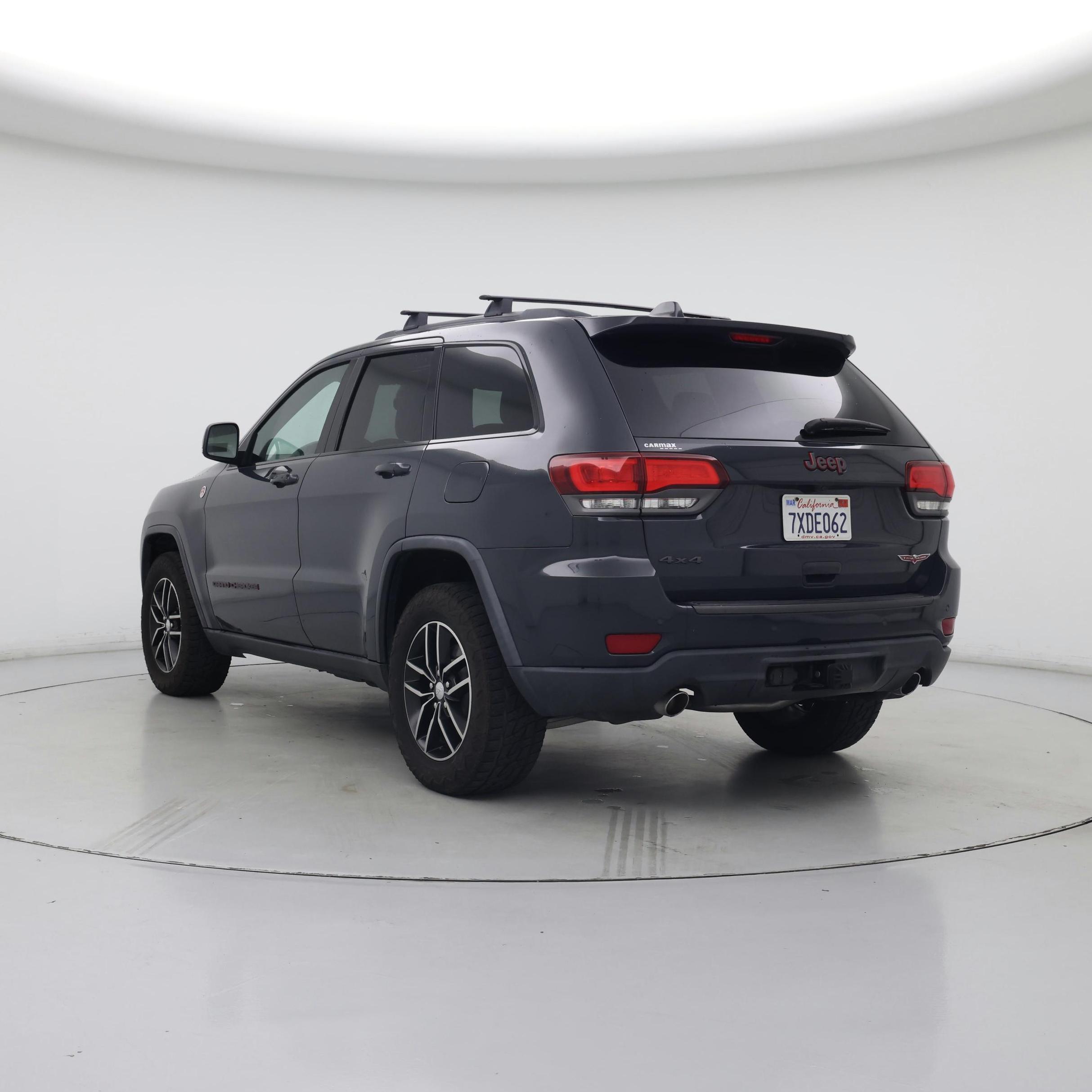 Thumbnail: 2017 Jeep Grand Cherokee - 2