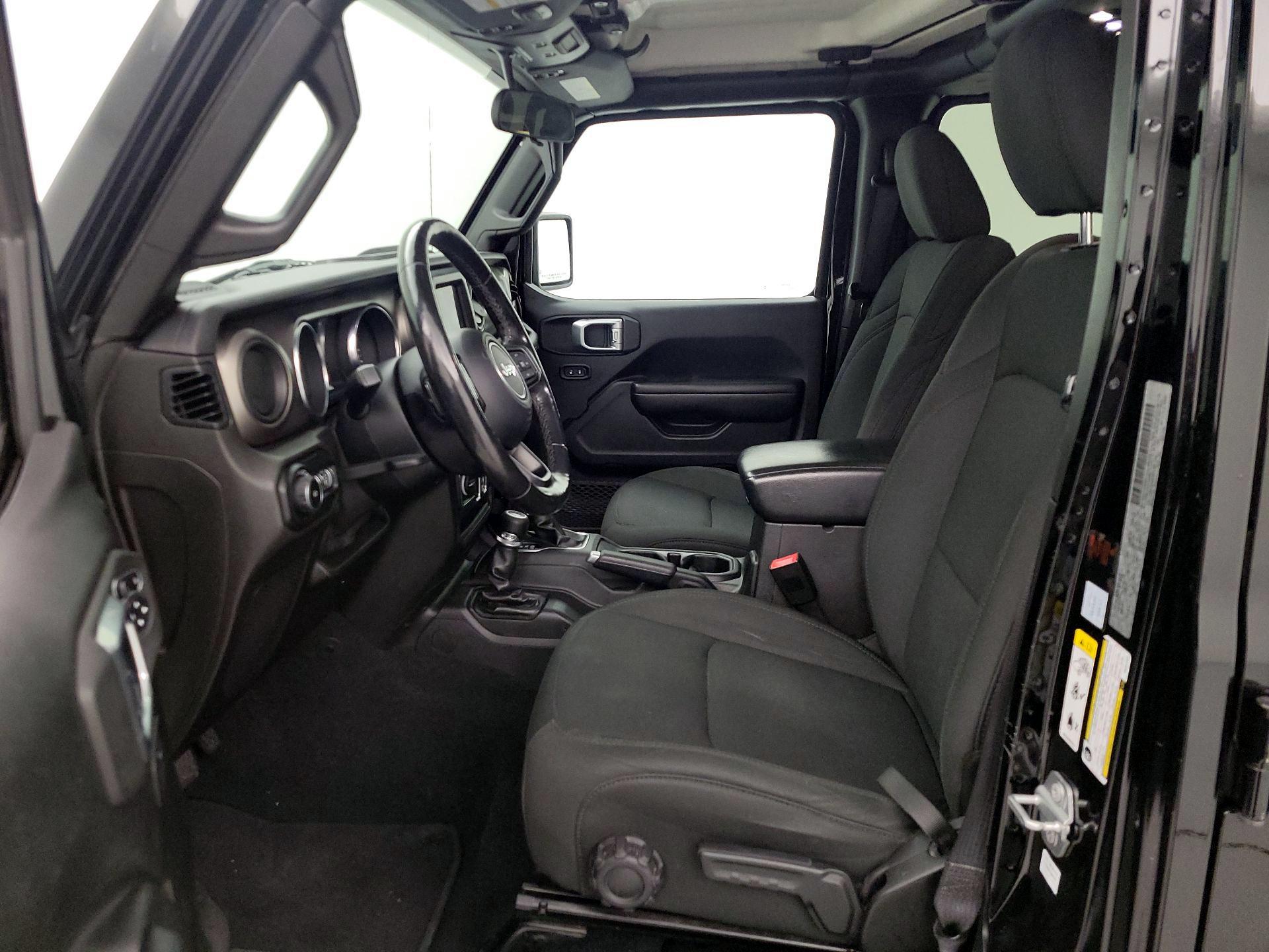 Thumbnail: 2019 Jeep Wrangler - 11