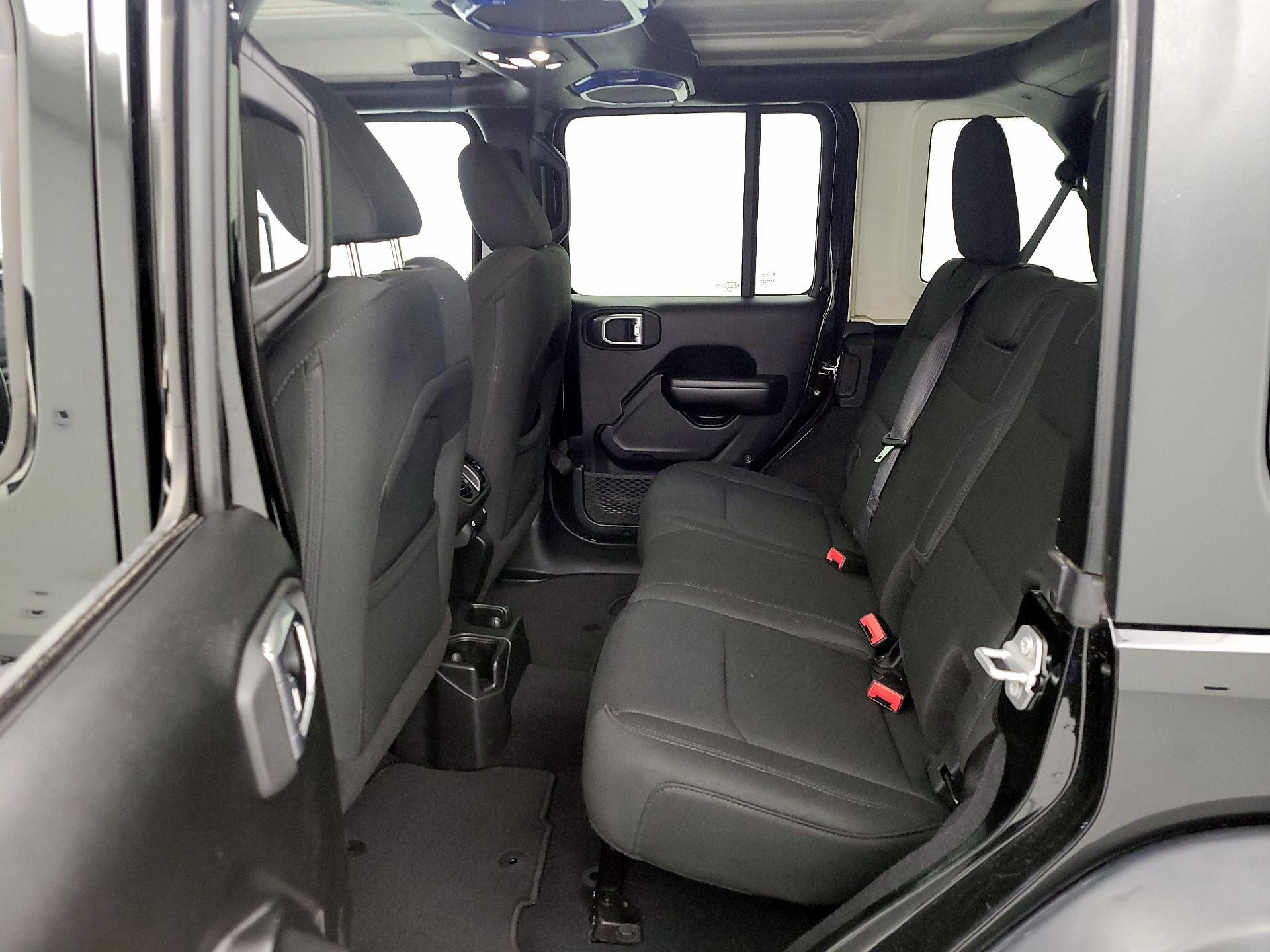 Thumbnail: 2019 Jeep Wrangler - 19