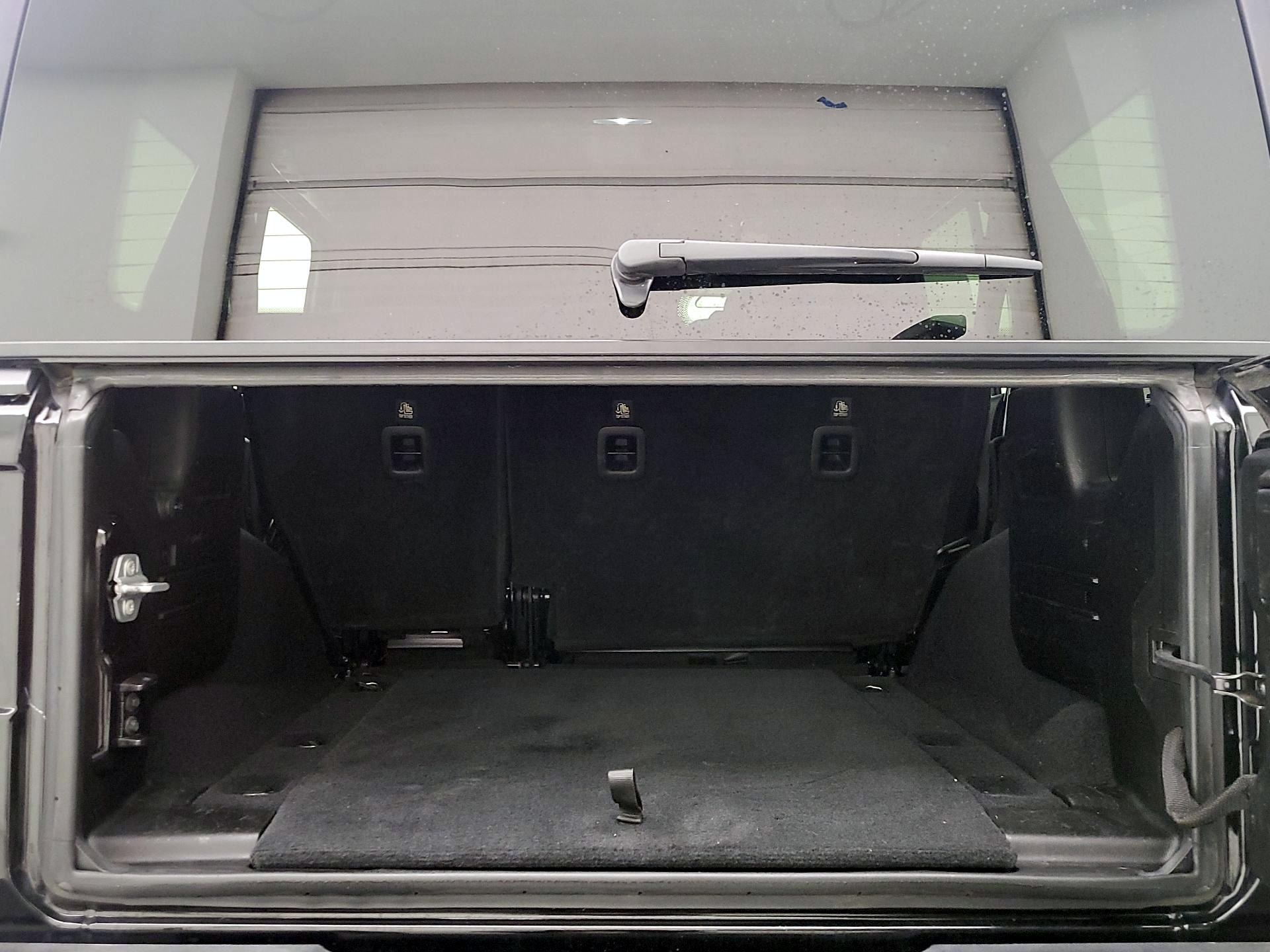 Thumbnail: 2019 Jeep Wrangler - 20