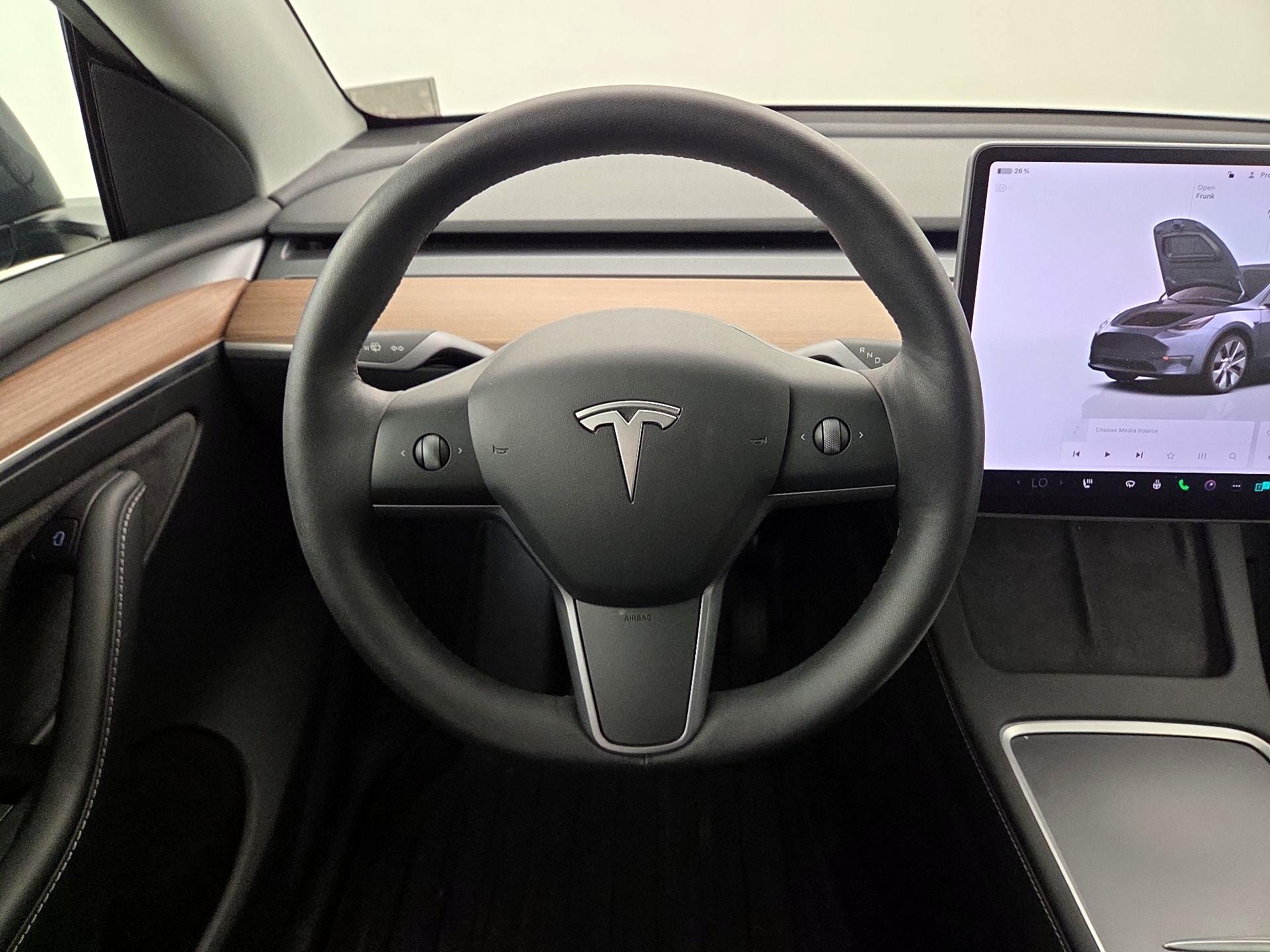 Thumbnail: 2023 Tesla Model Y - 10