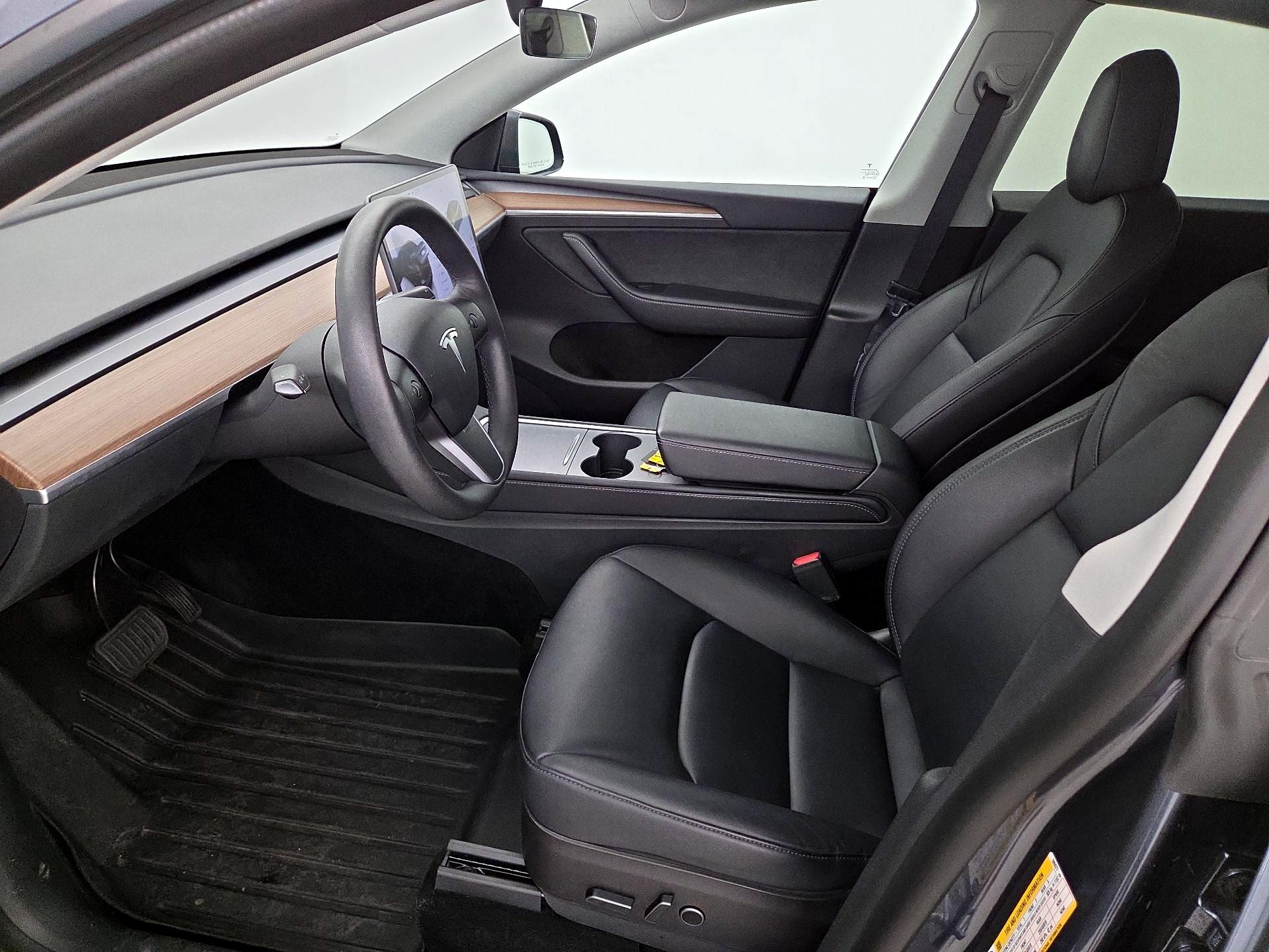 Thumbnail: 2023 Tesla Model Y - 11