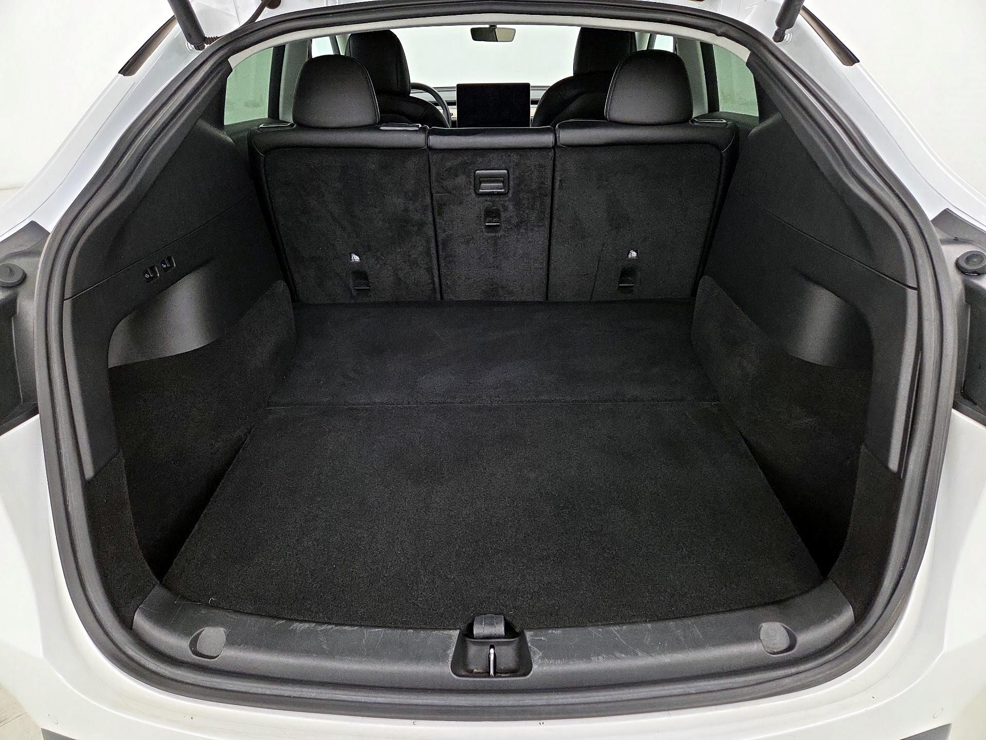 Thumbnail: 2022 Tesla Model Y - 20