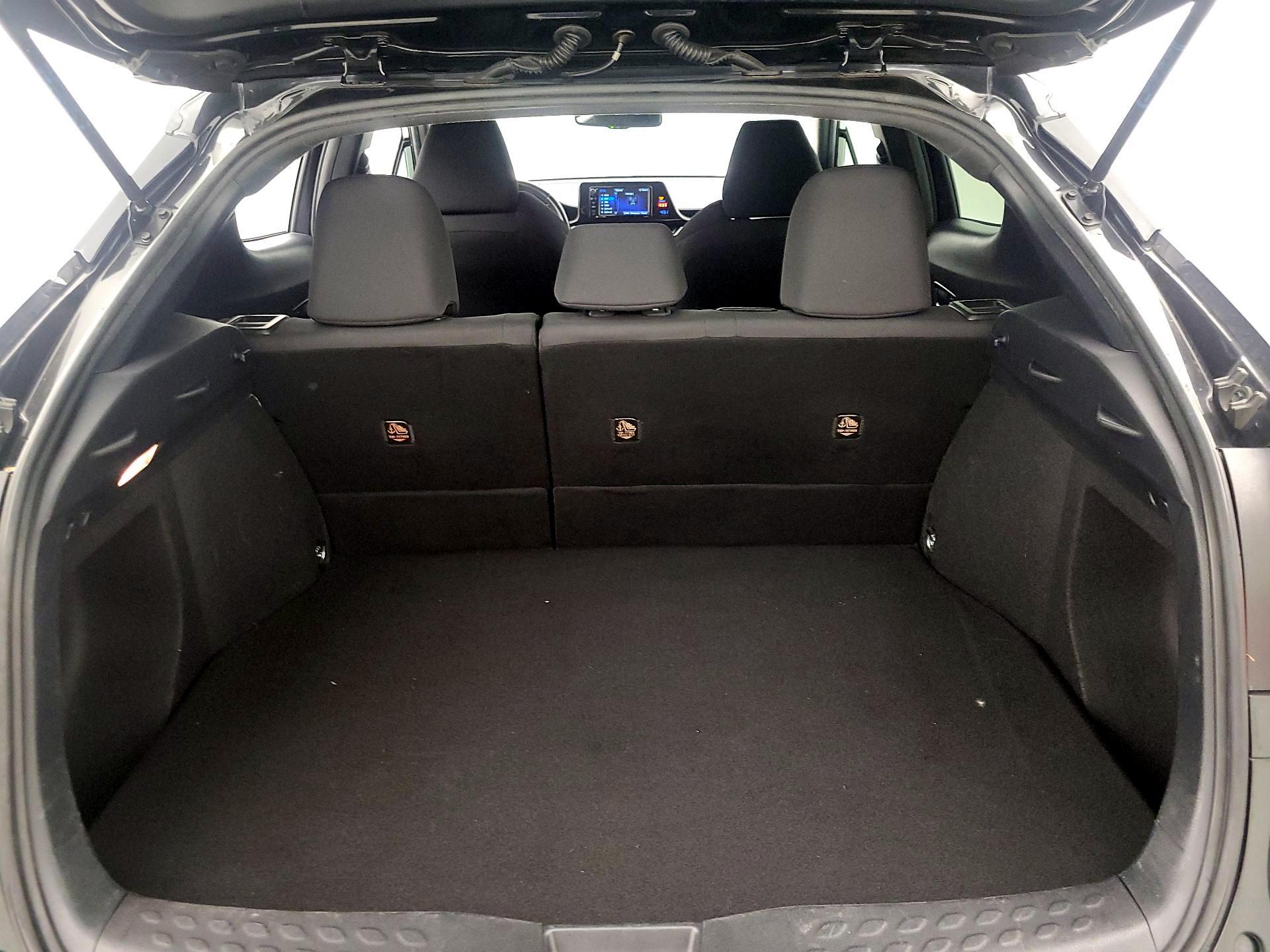 Thumbnail: 2018 Toyota C-HR - 20