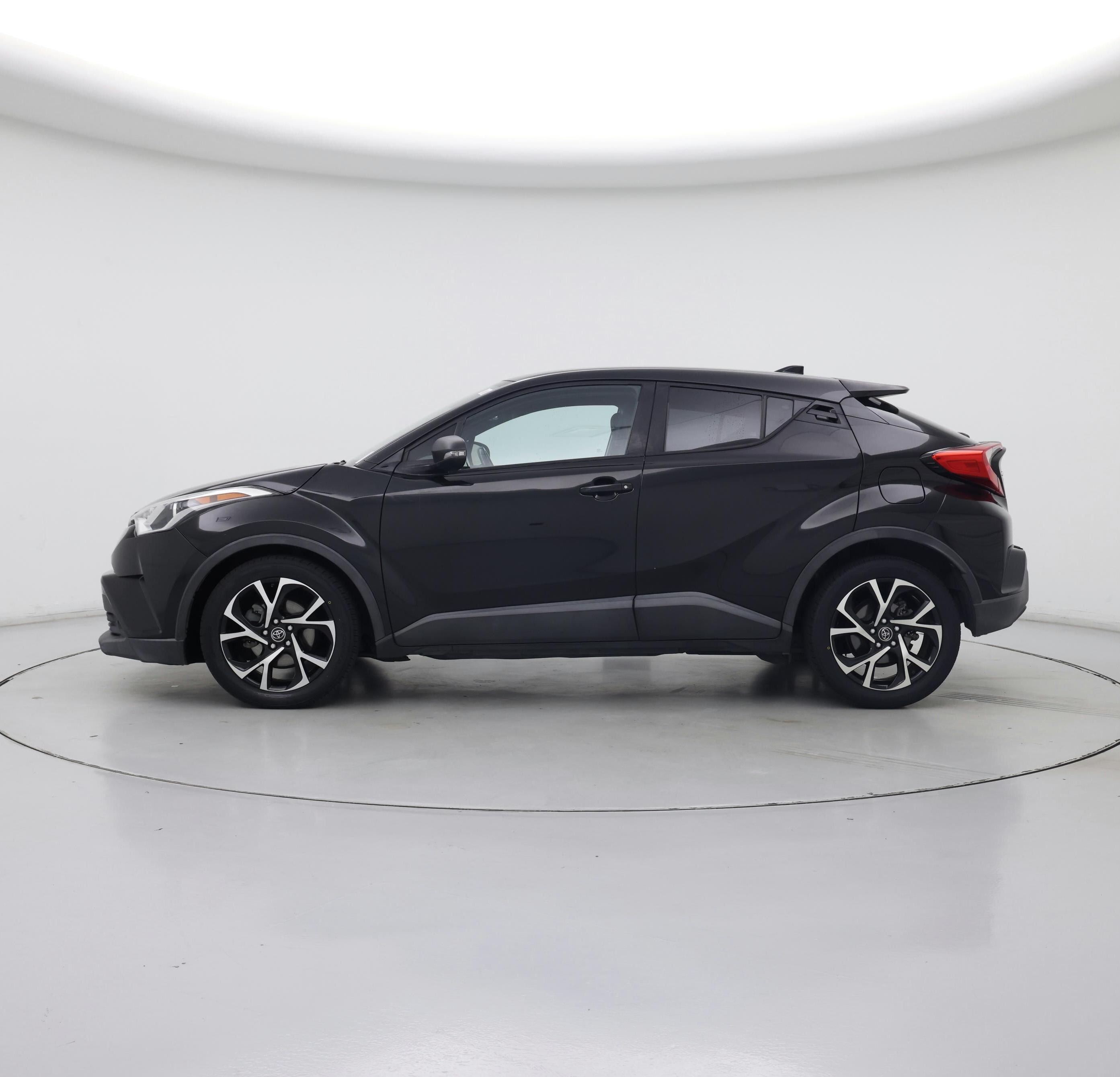 Thumbnail: 2018 Toyota C-HR - 3