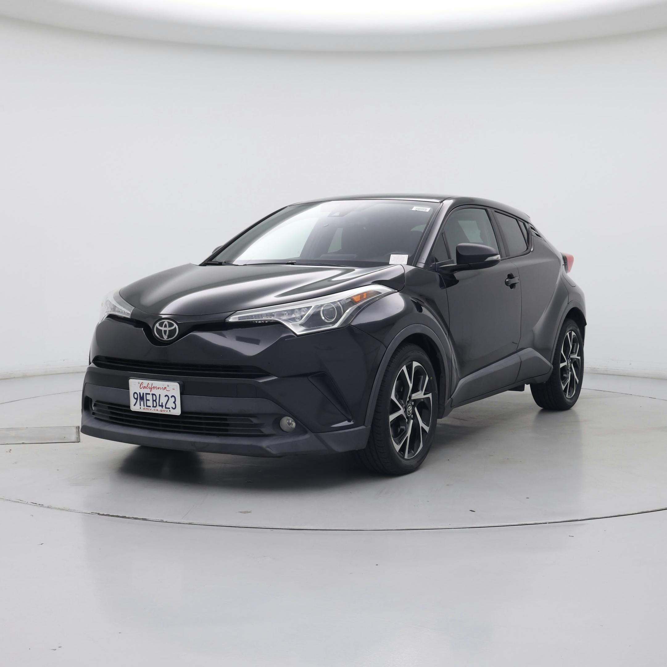 Thumbnail: 2018 Toyota C-HR - 4