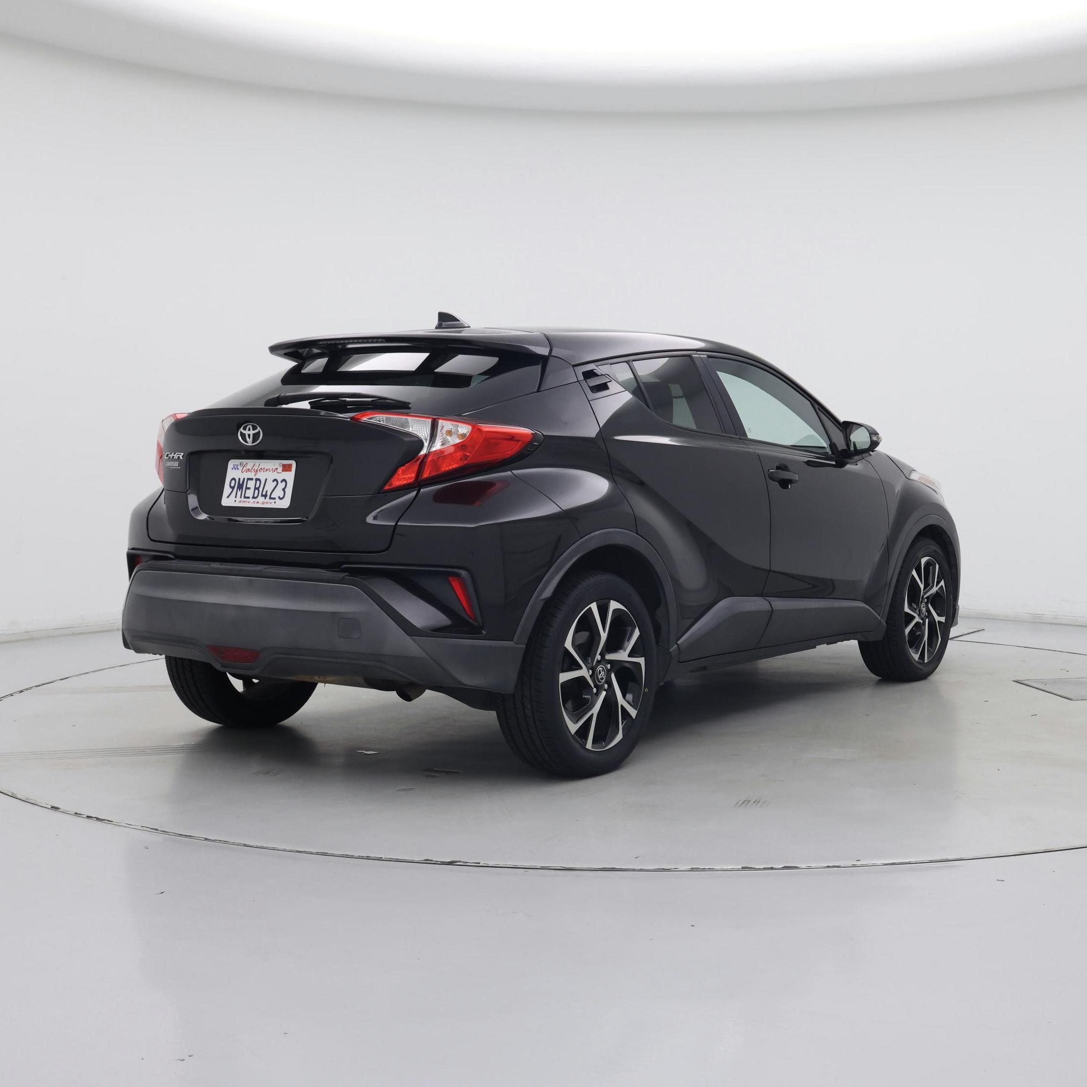 Thumbnail: 2018 Toyota C-HR - 8