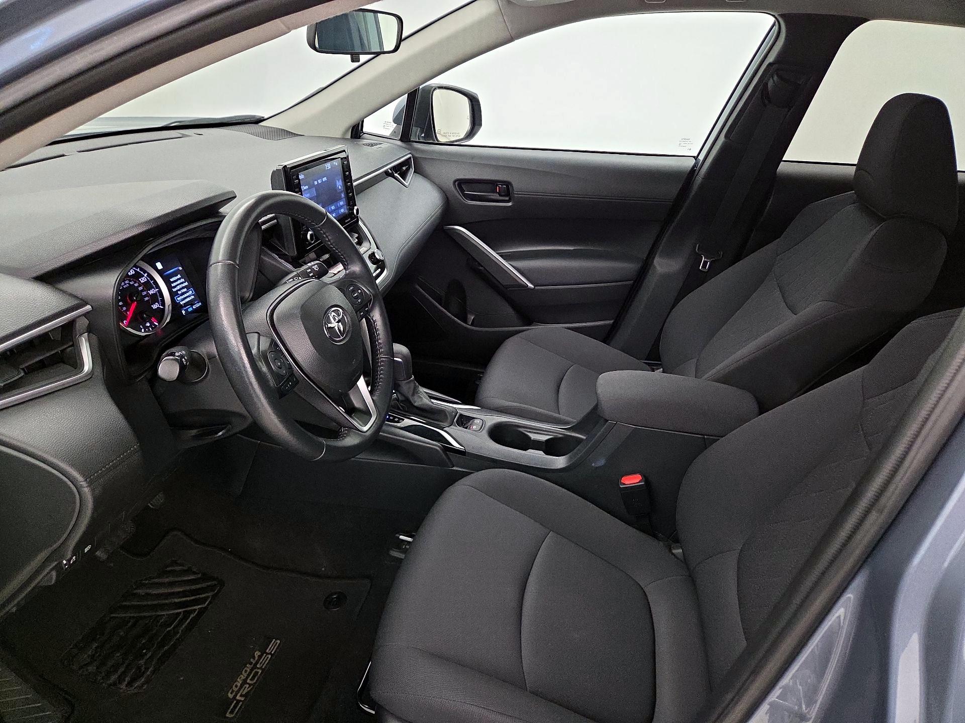 Thumbnail: 2022 Toyota Corolla Cross - 11