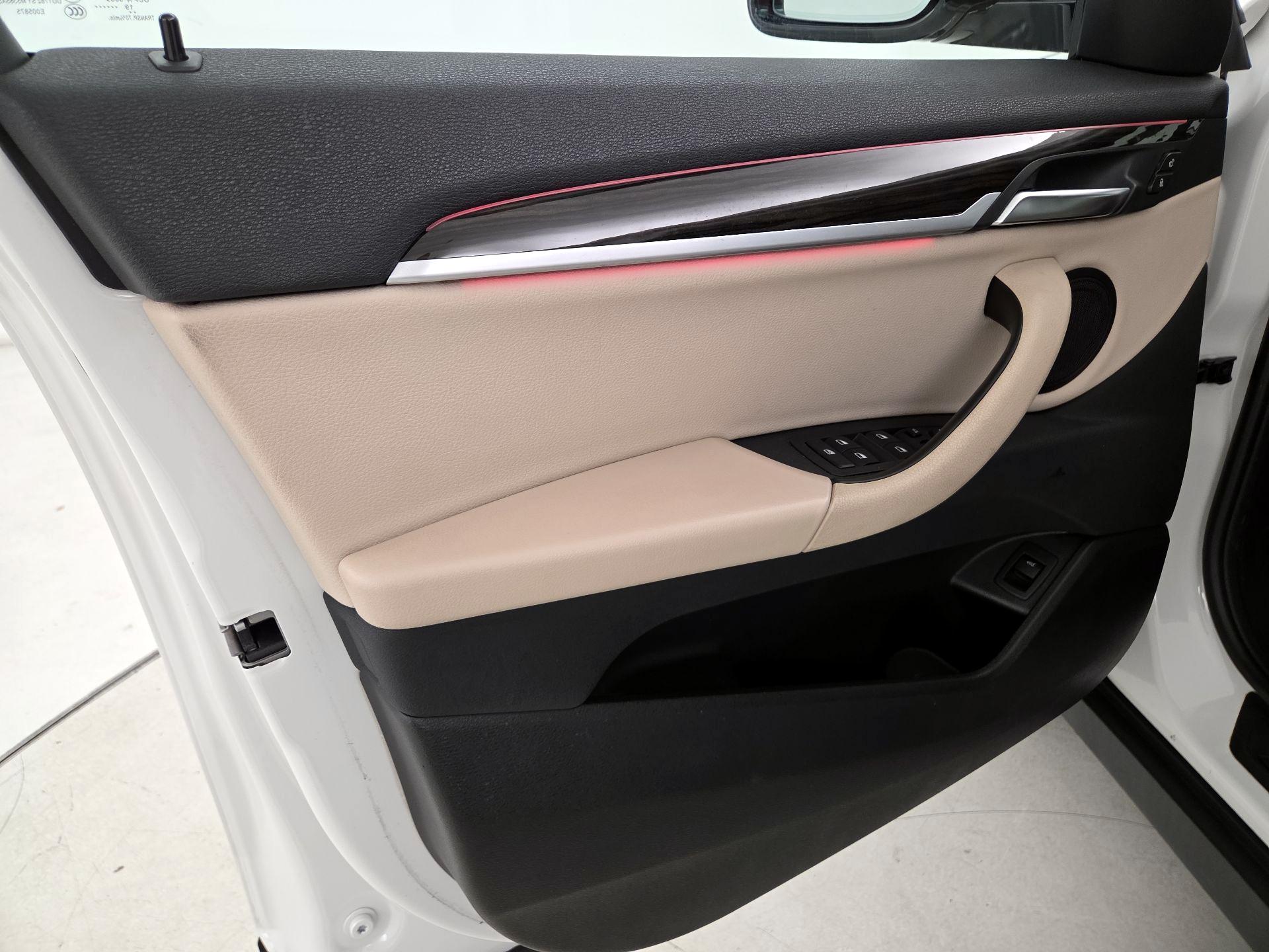 Thumbnail: 2020 BMW X2 - 12