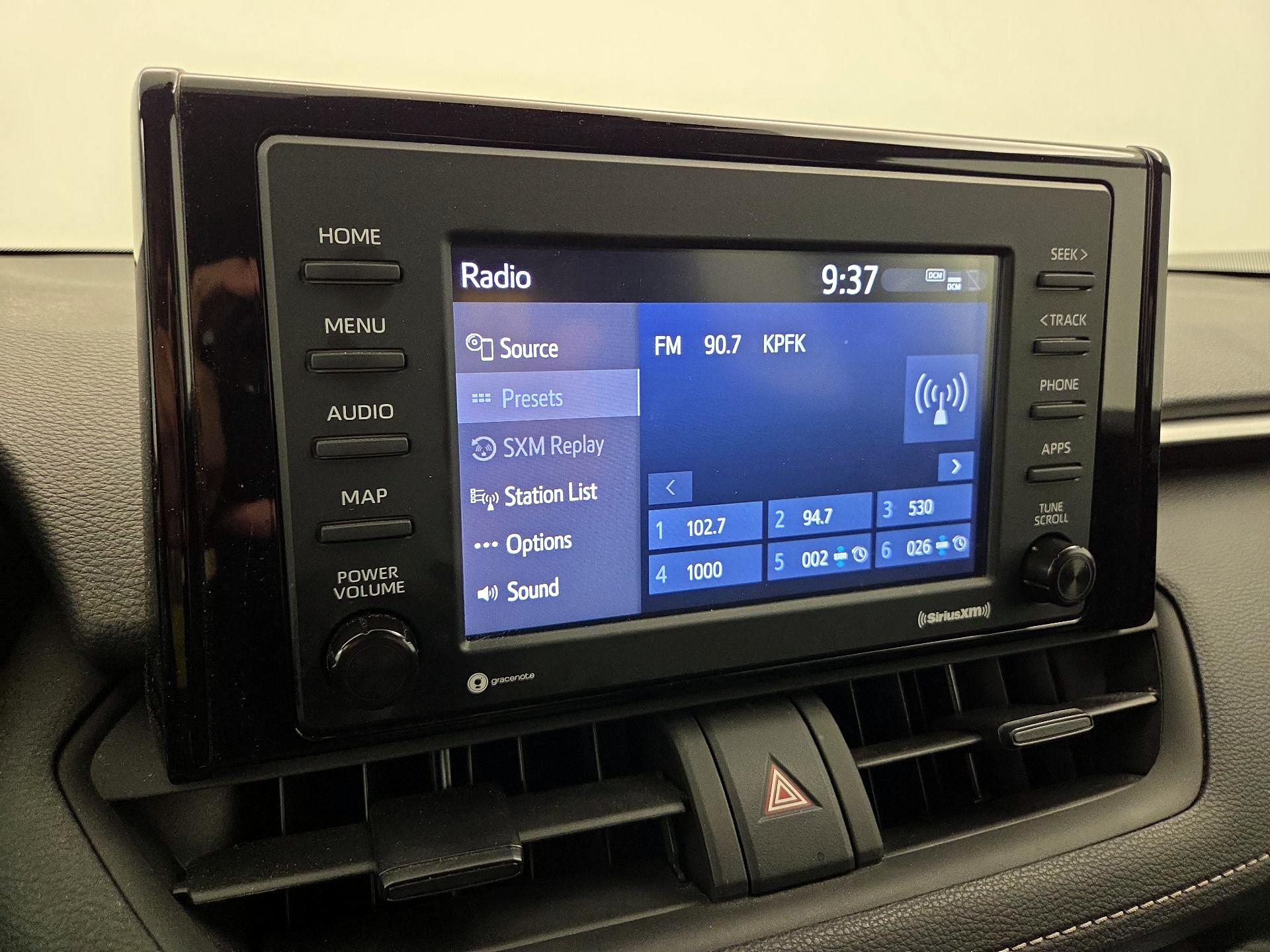 Thumbnail: 2022 Toyota RAV4 - 15