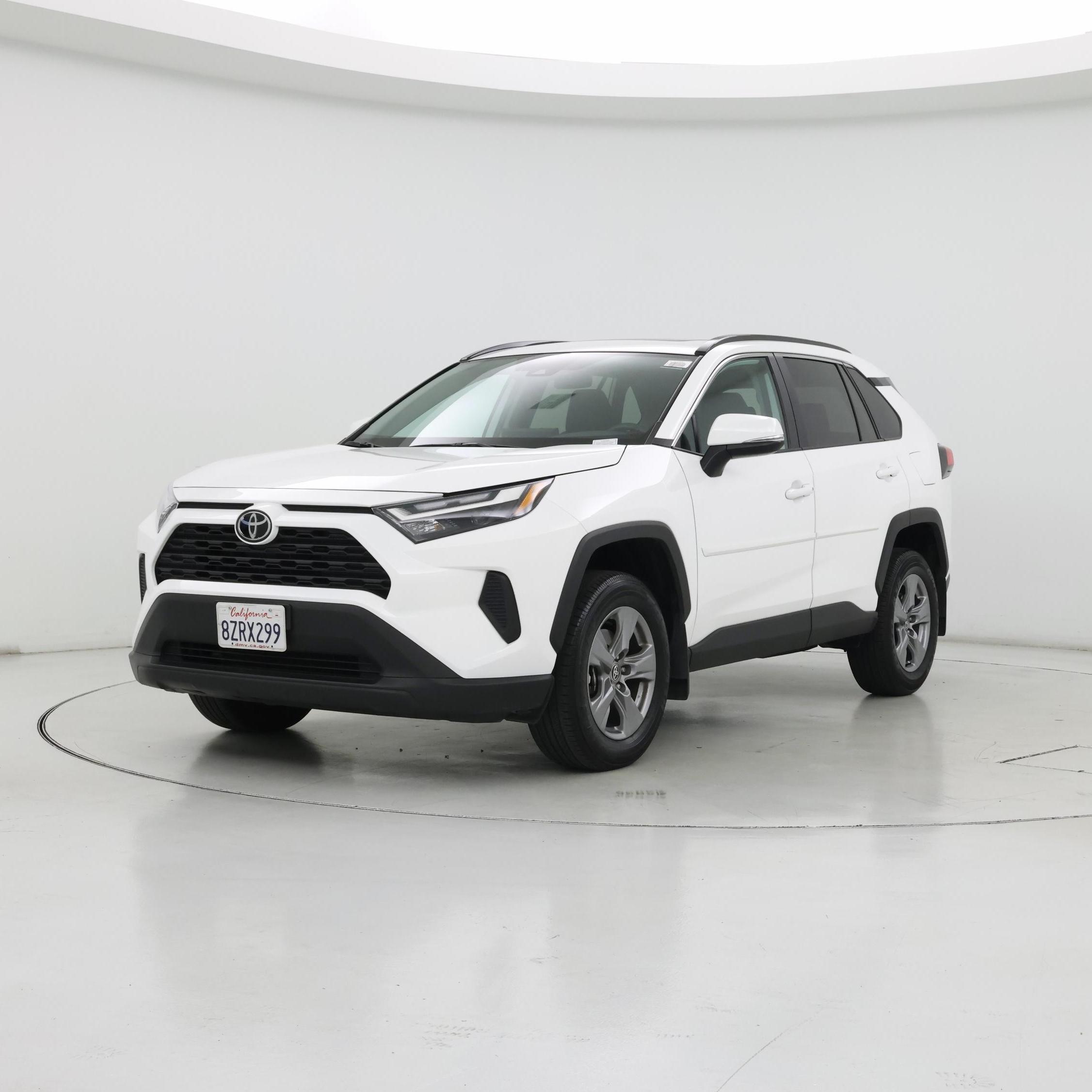 Thumbnail: 2022 Toyota RAV4 - 4